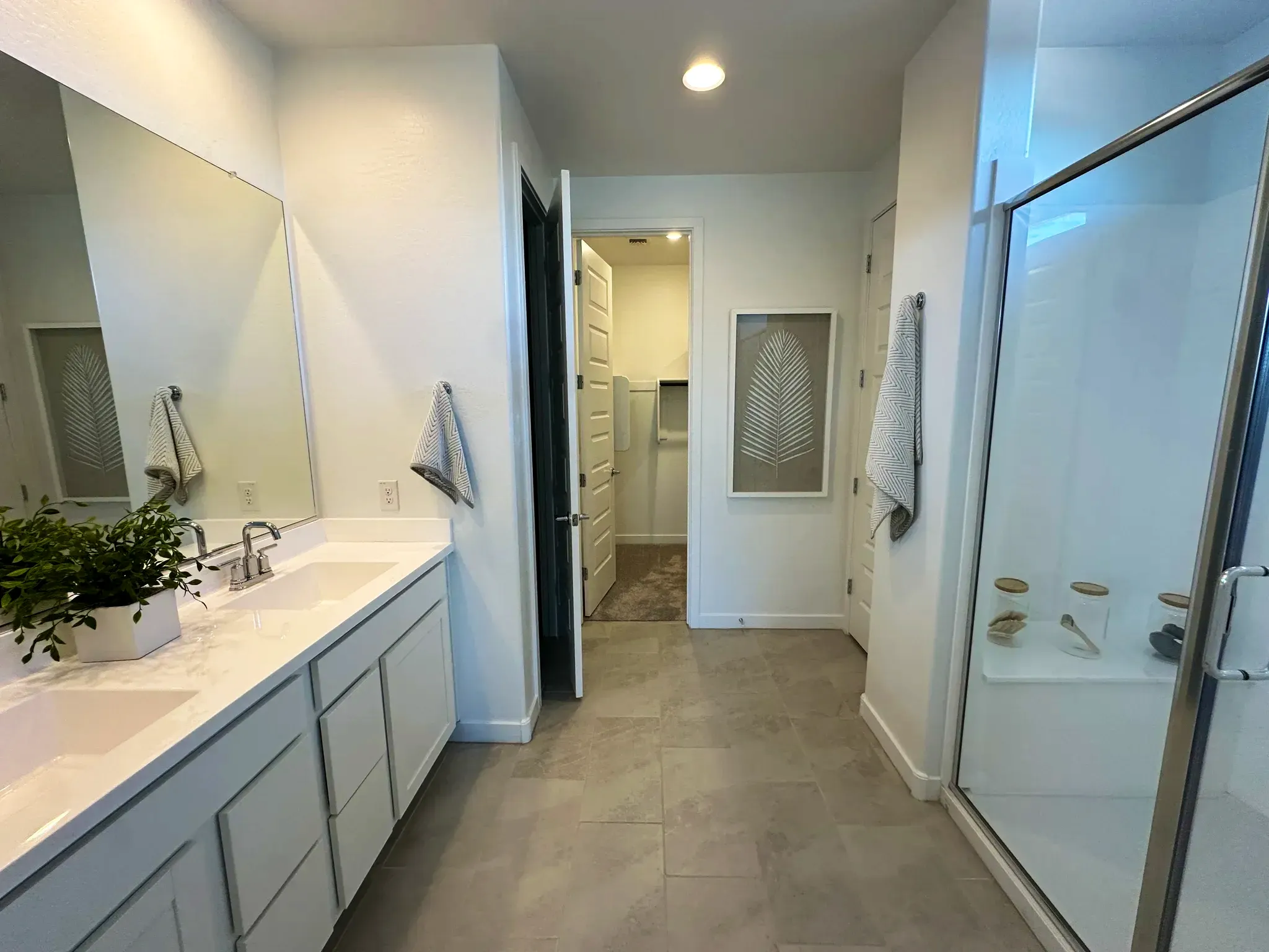 Sage Plan 4022 by Lennar at Aloravita Signature — photo 8 of 15