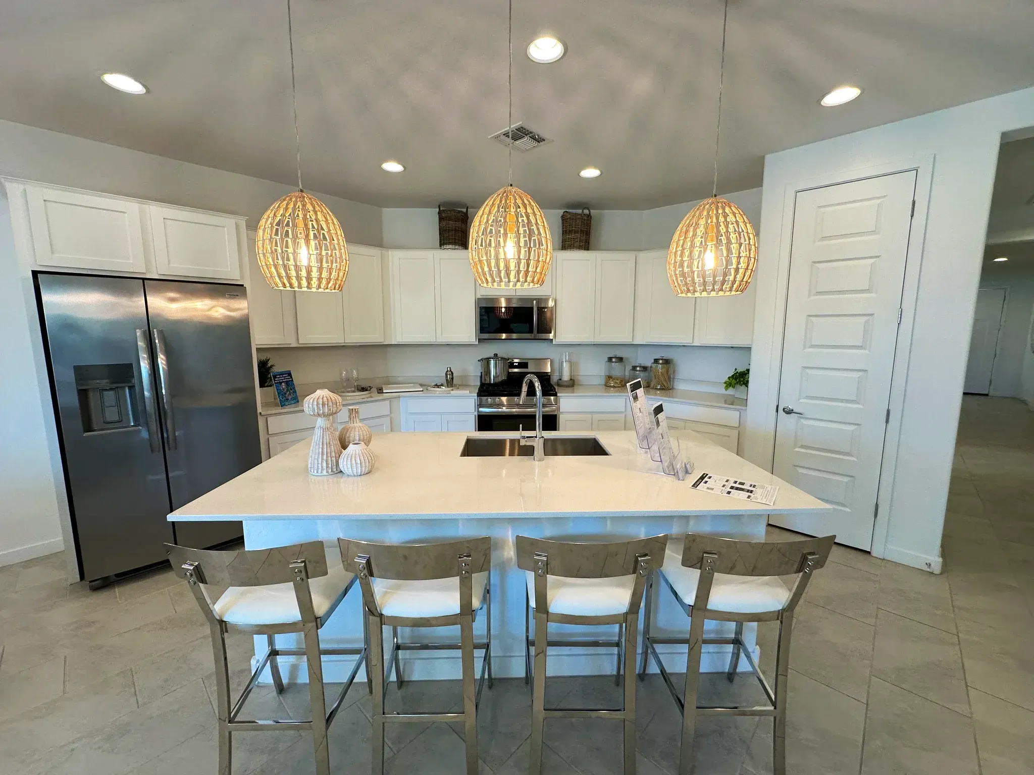 Sage Plan 4022 by Lennar at Aloravita Signature — photo 3 of 15