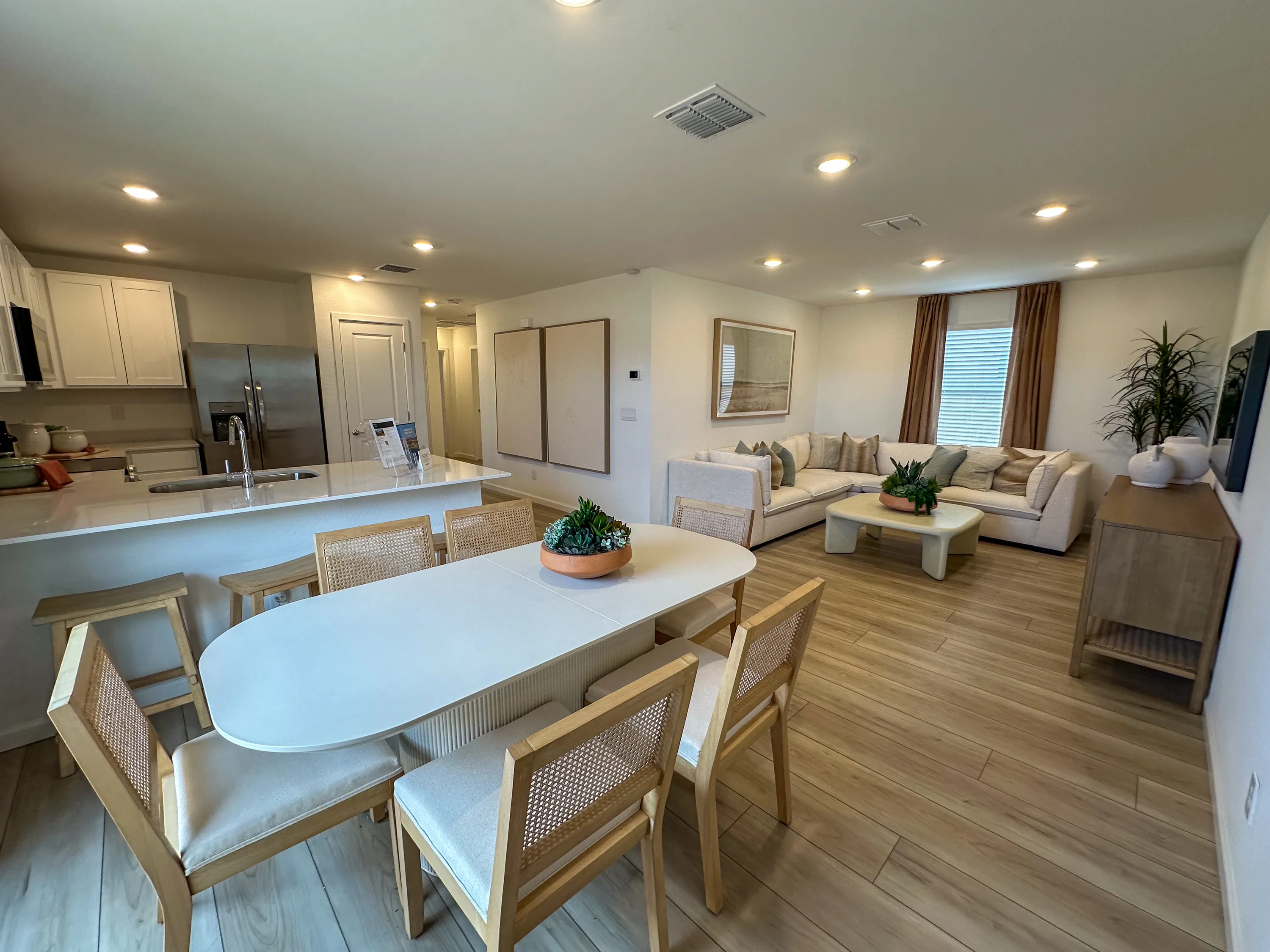 Lily — interior