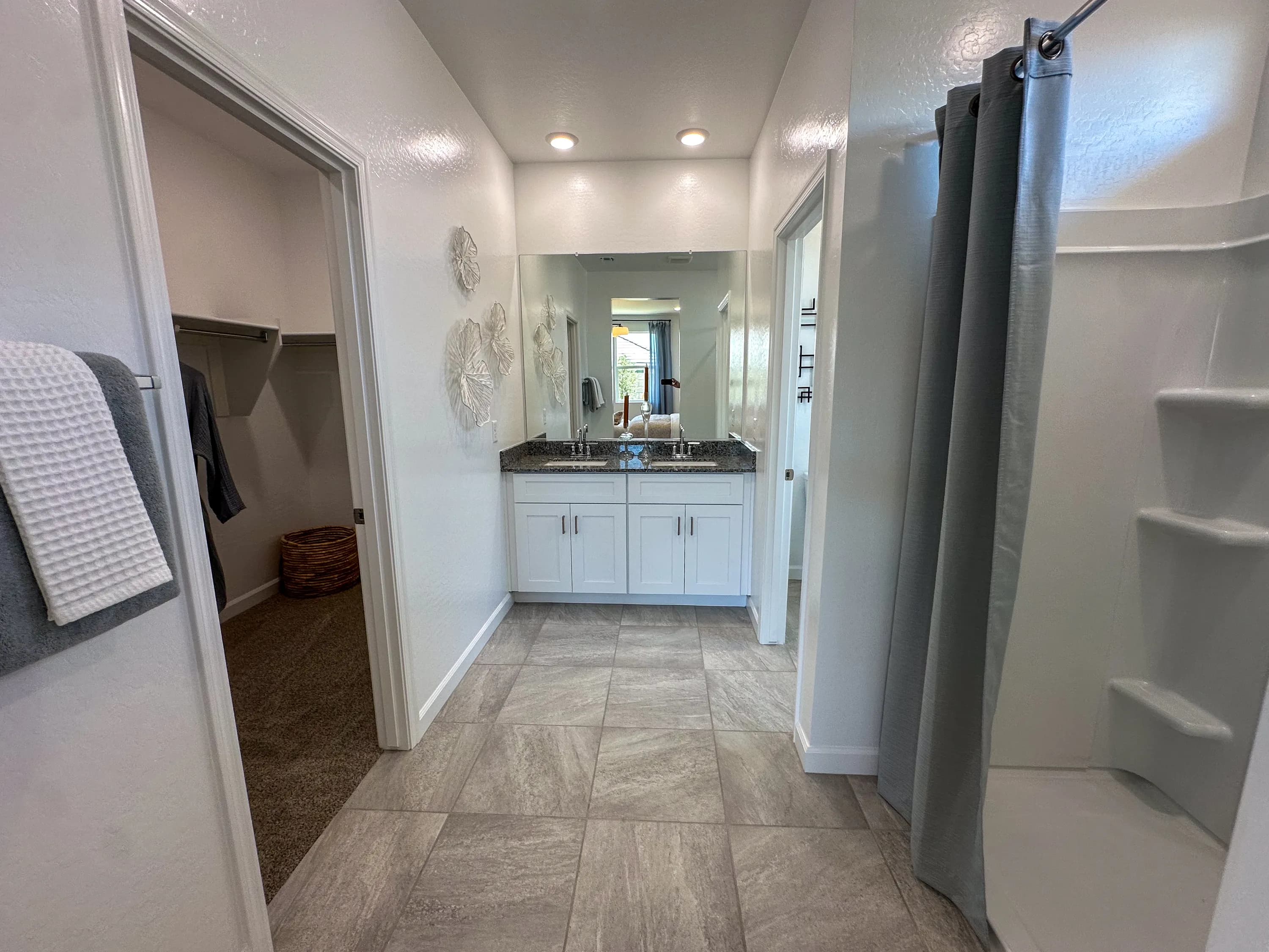 Canyon — interior