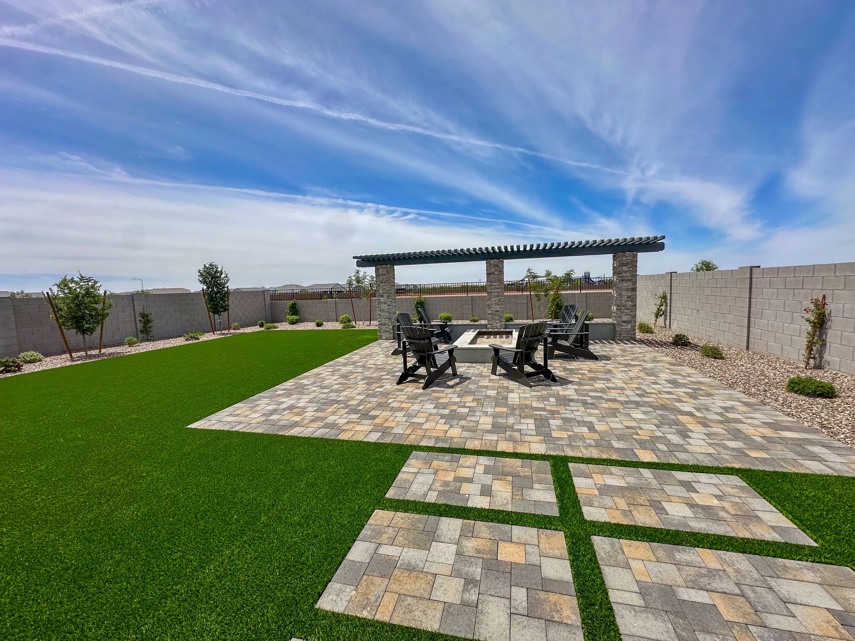Courtland by D.R. Horton at Radiance at Superstition Vistas — photo 7 of 17