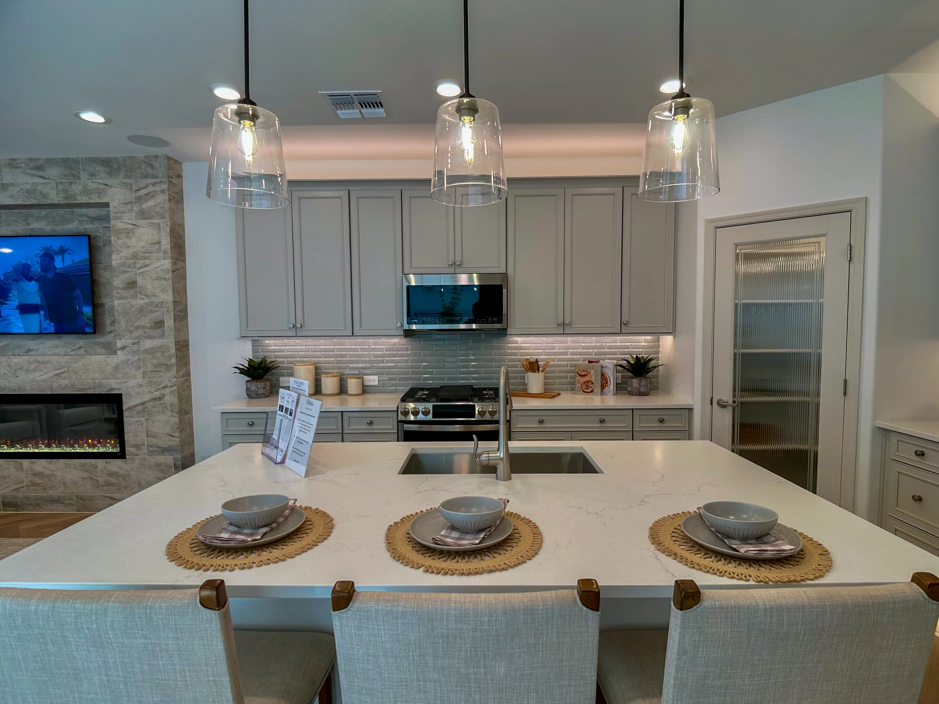 Doyle Peak by Fulton Homes at San Francisco at Prasada — photo 4 of 19