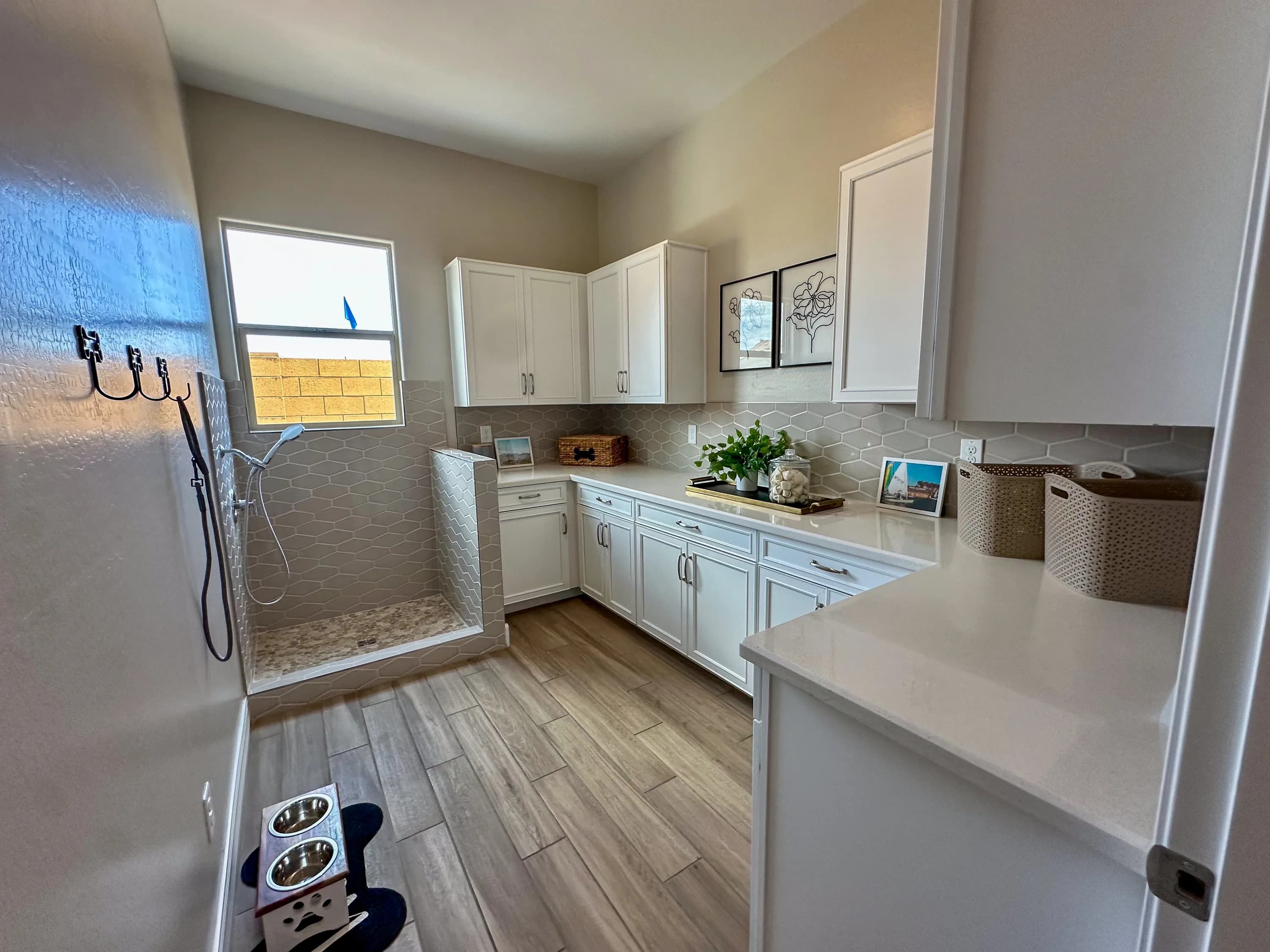 Juniper — interior