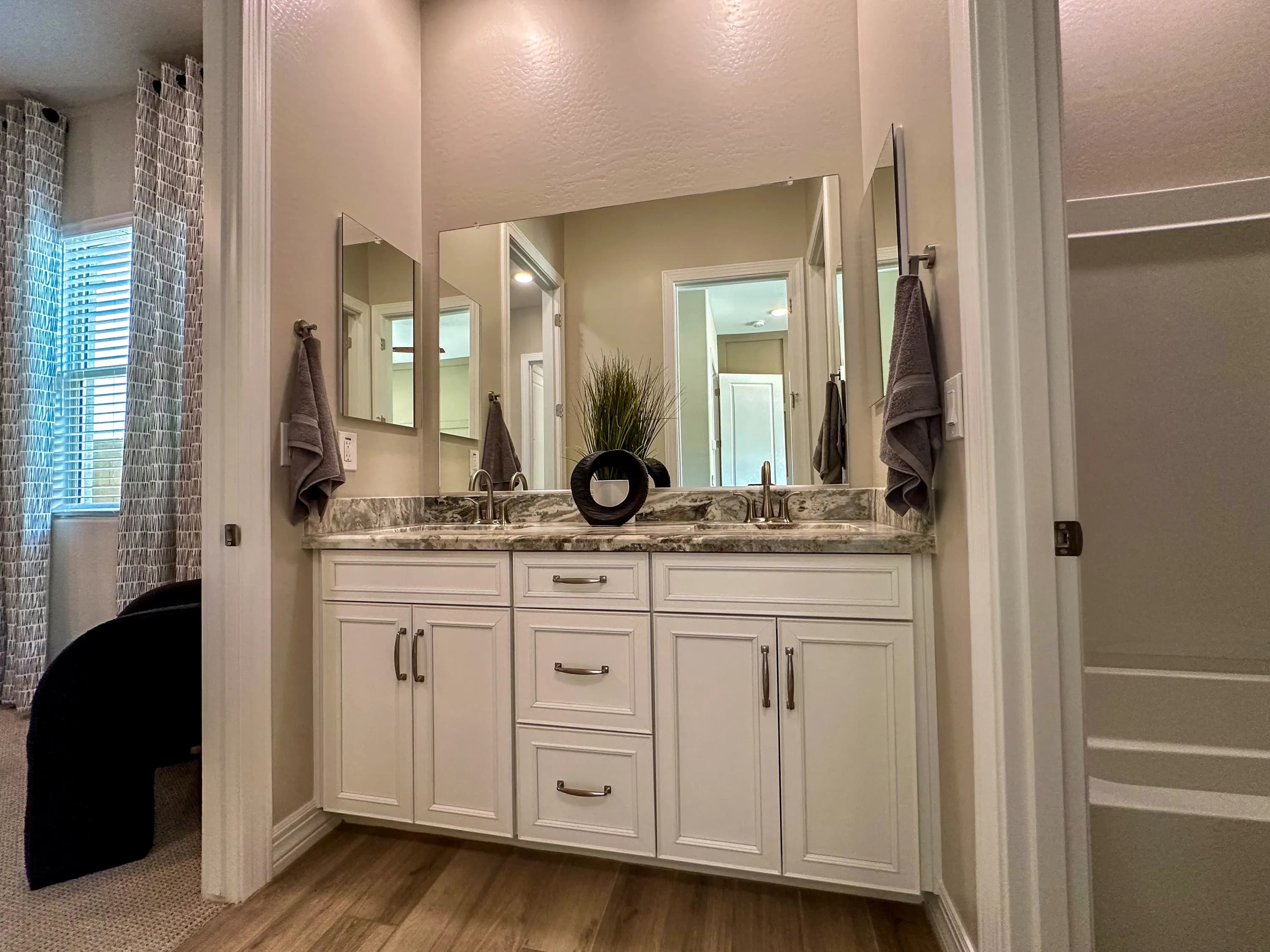 Juniper — interior