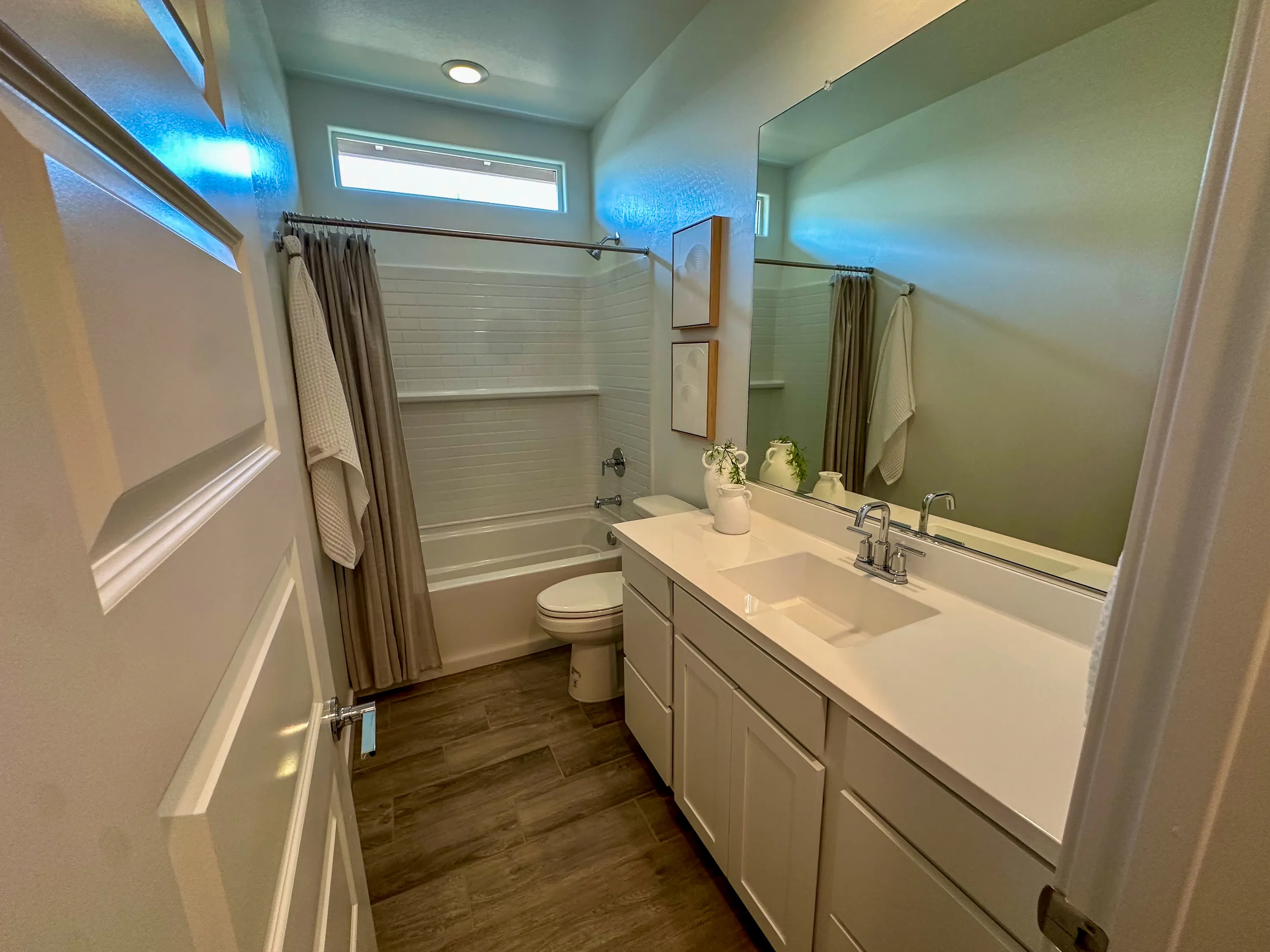 Sage — interior