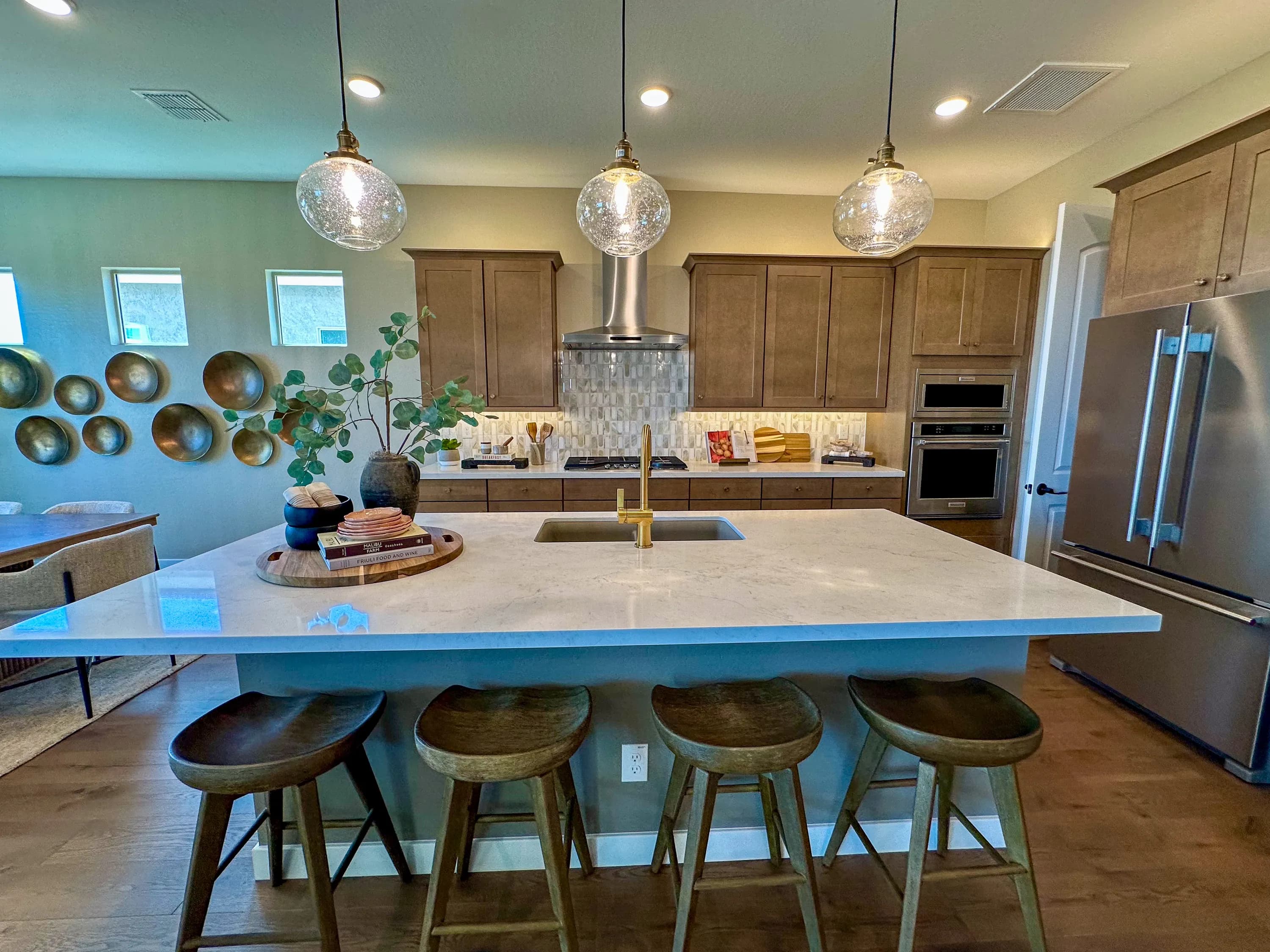 Auburn — interior