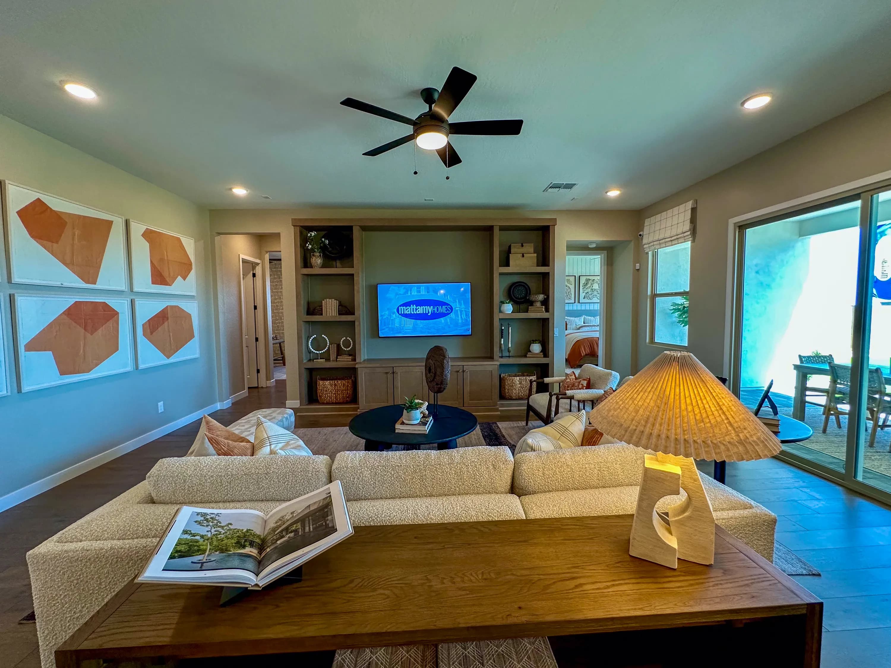 Auburn — interior