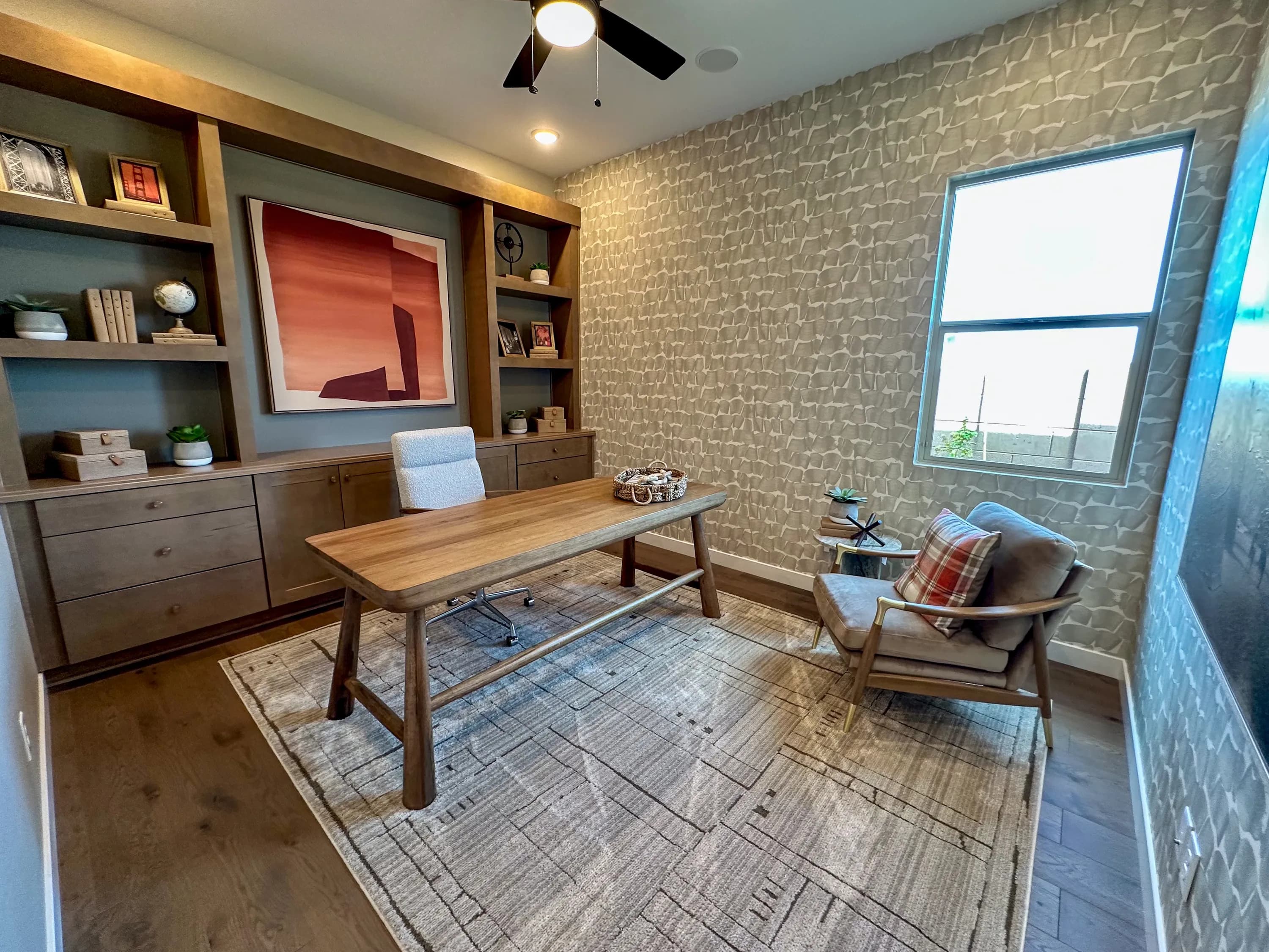 Auburn — interior