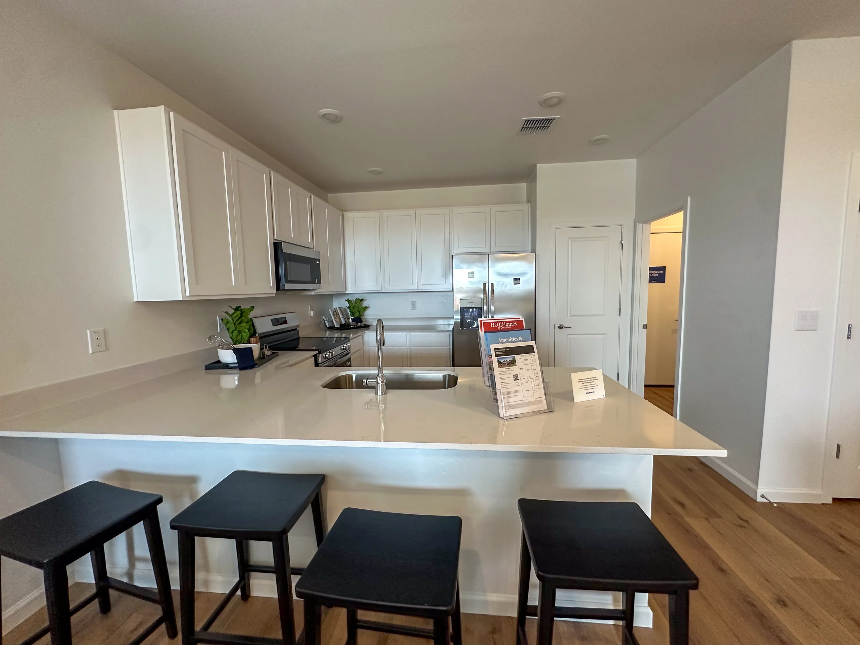 Coronado — interior