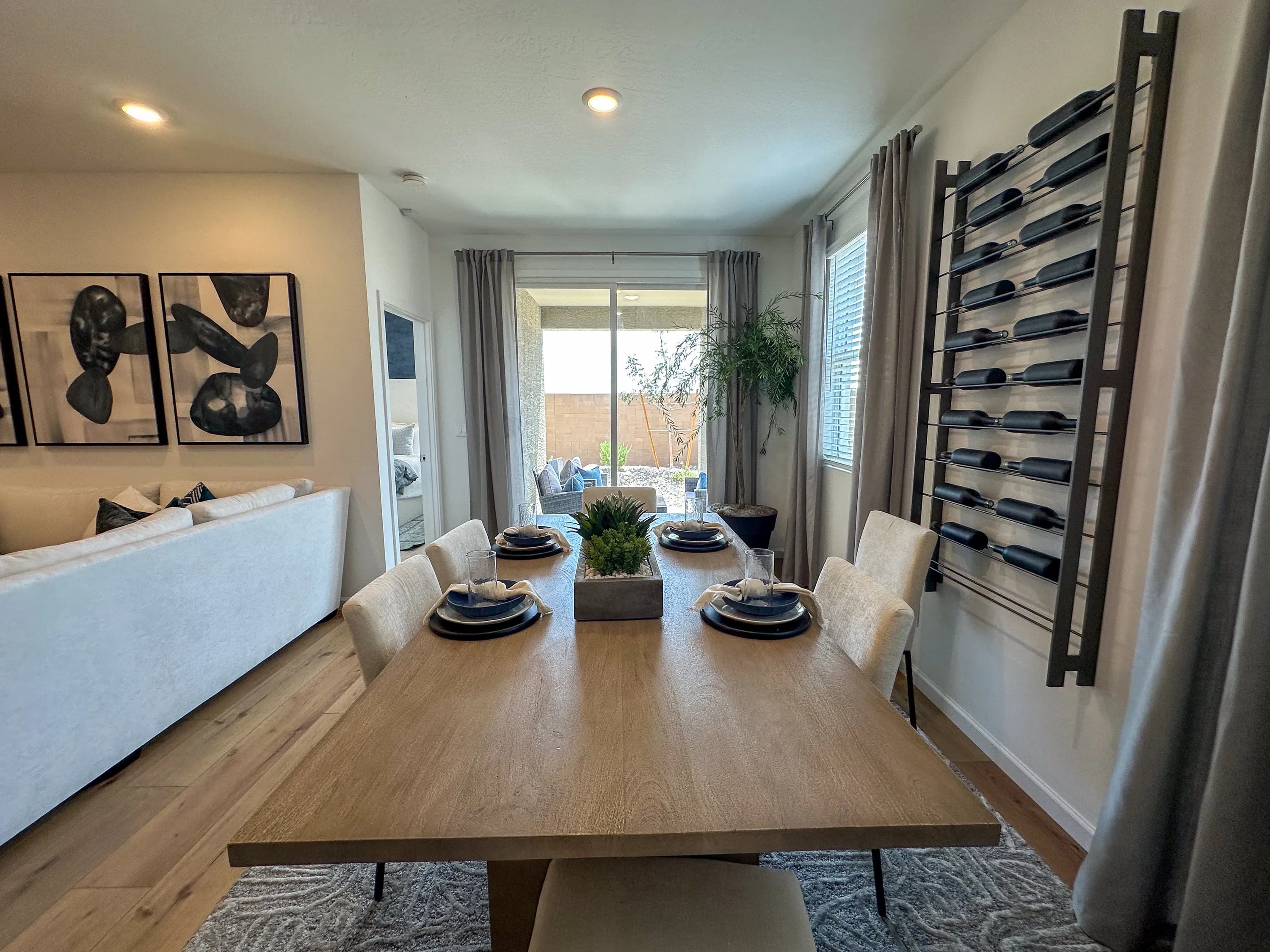 Coronado — interior