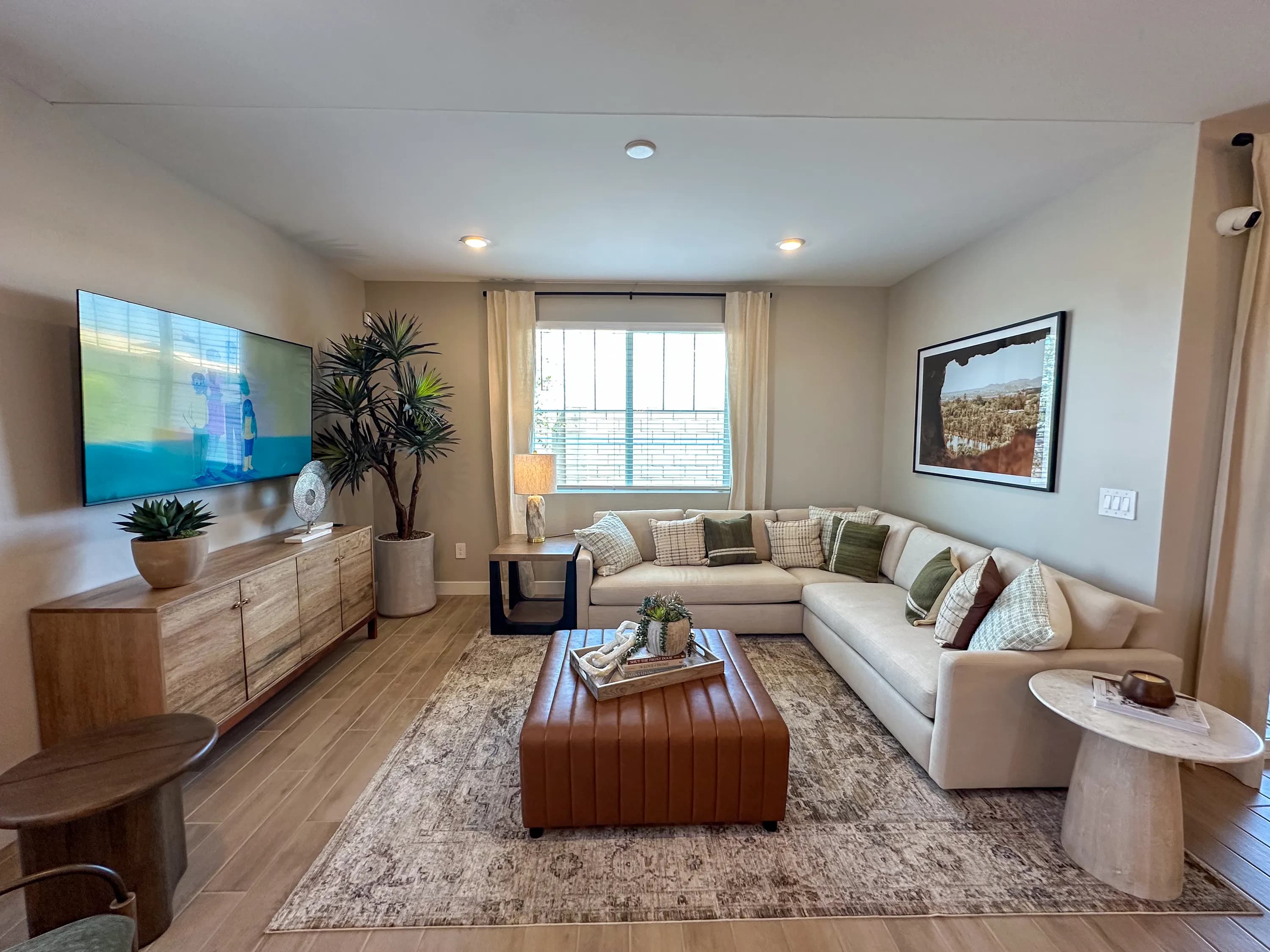 Lark — interior