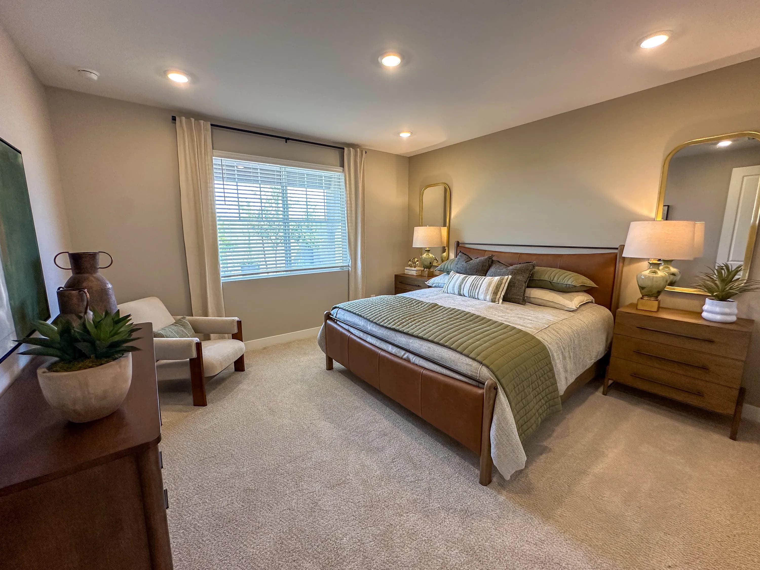 Lark — interior