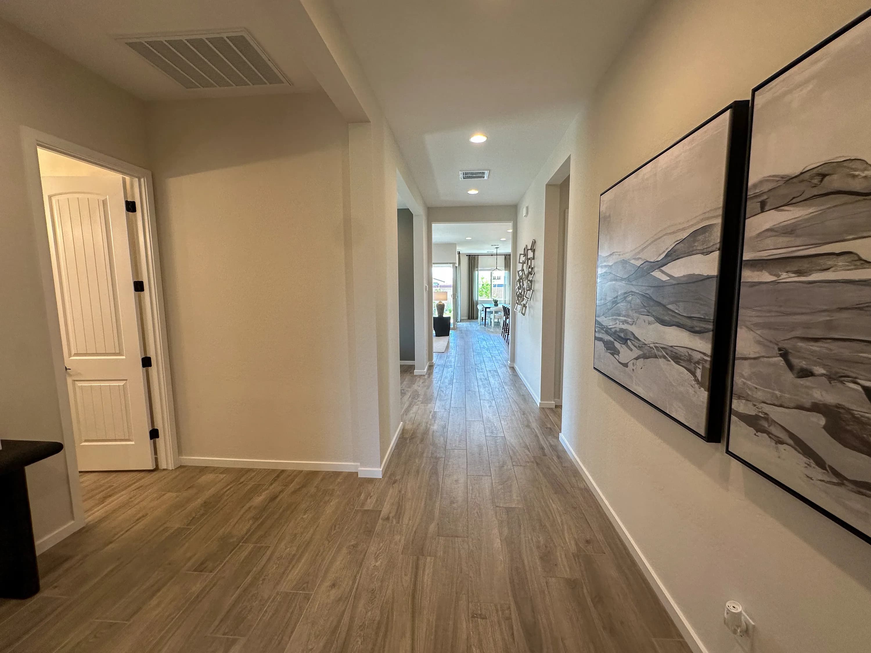 Augusta — interior