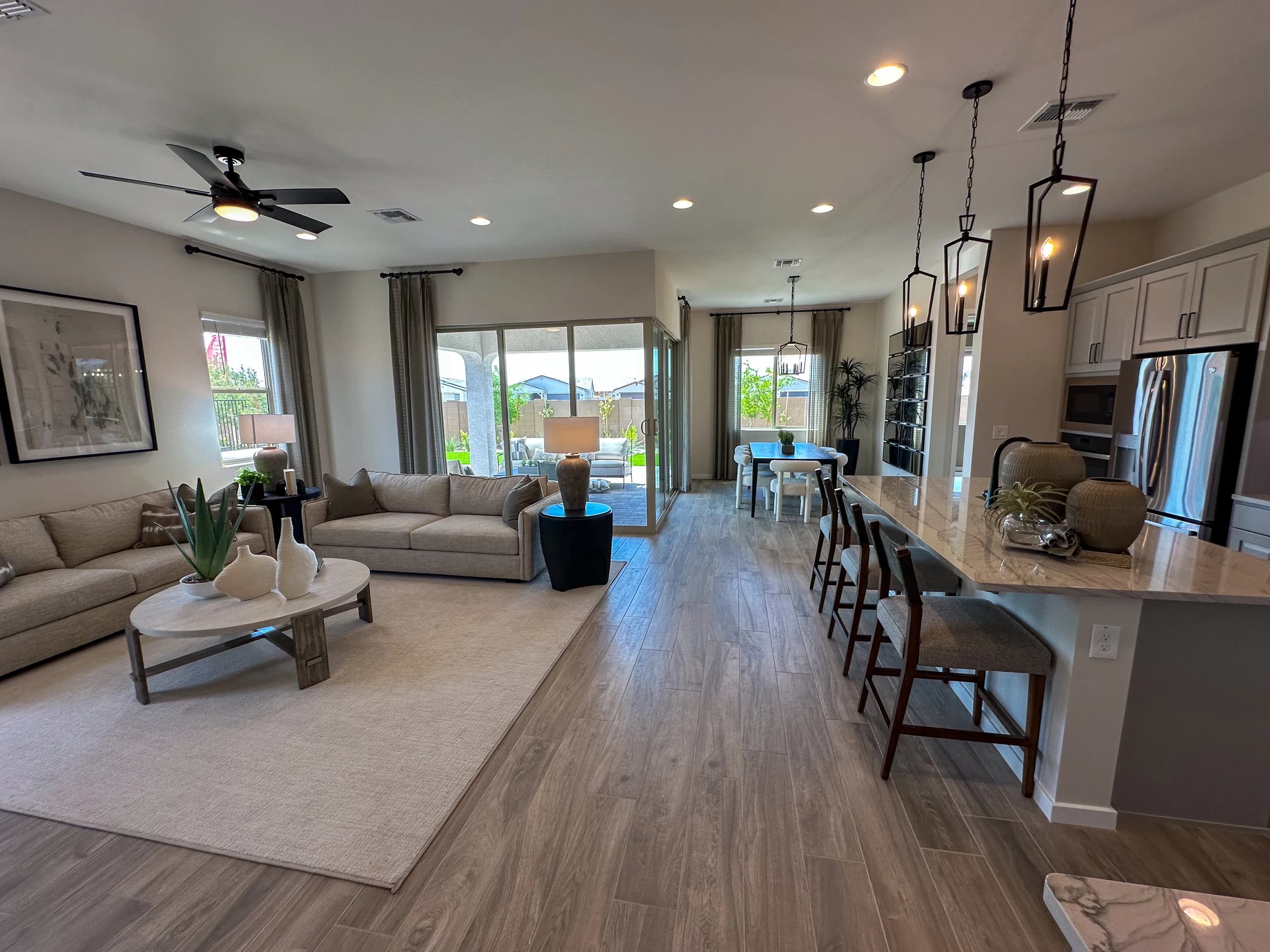 Augusta — interior