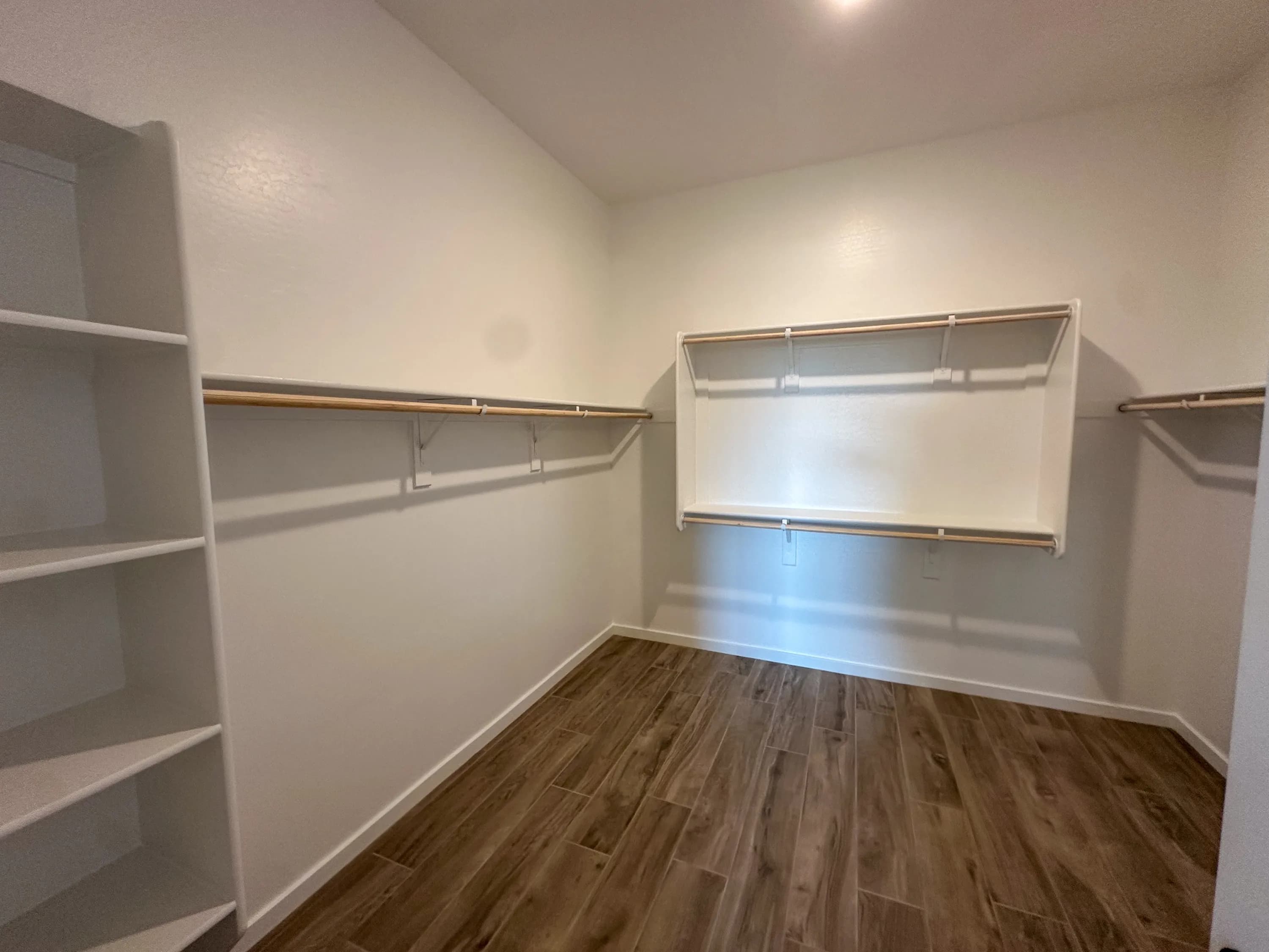 Augusta — interior
