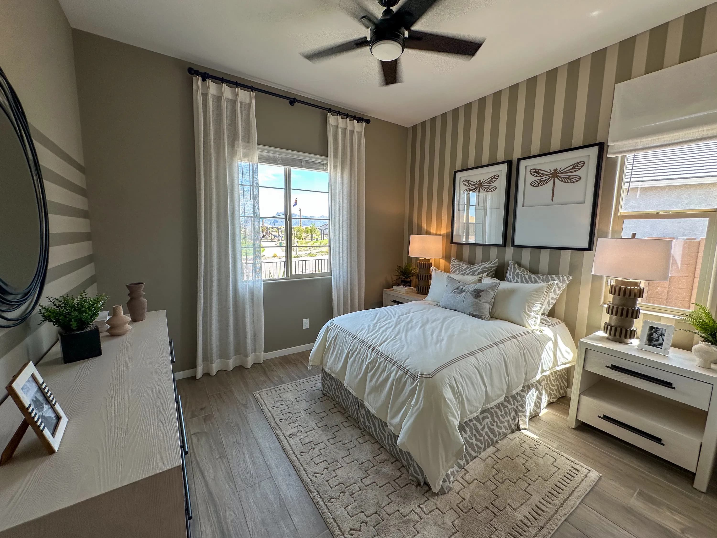 Augusta — interior
