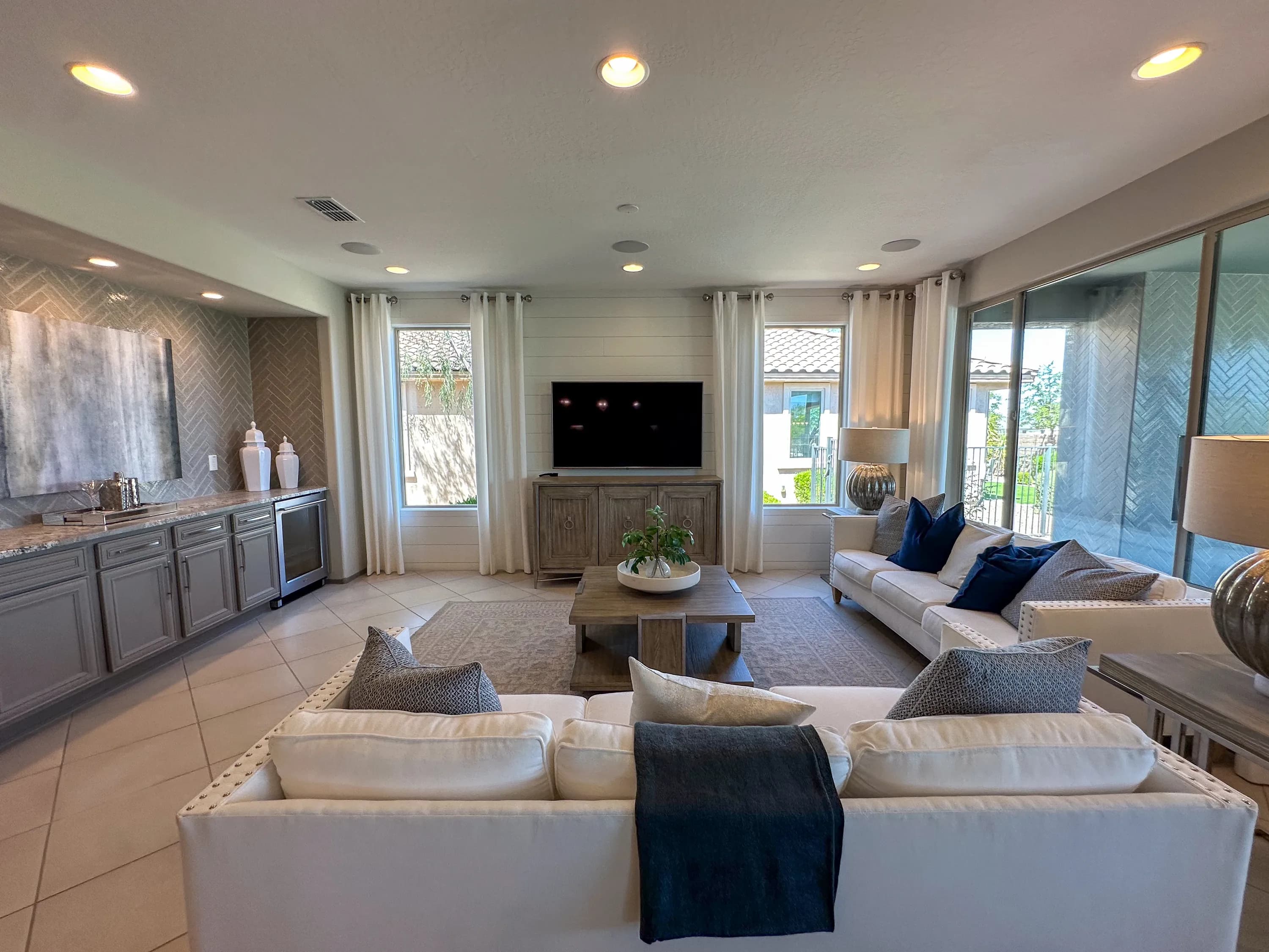 Preserve — interior