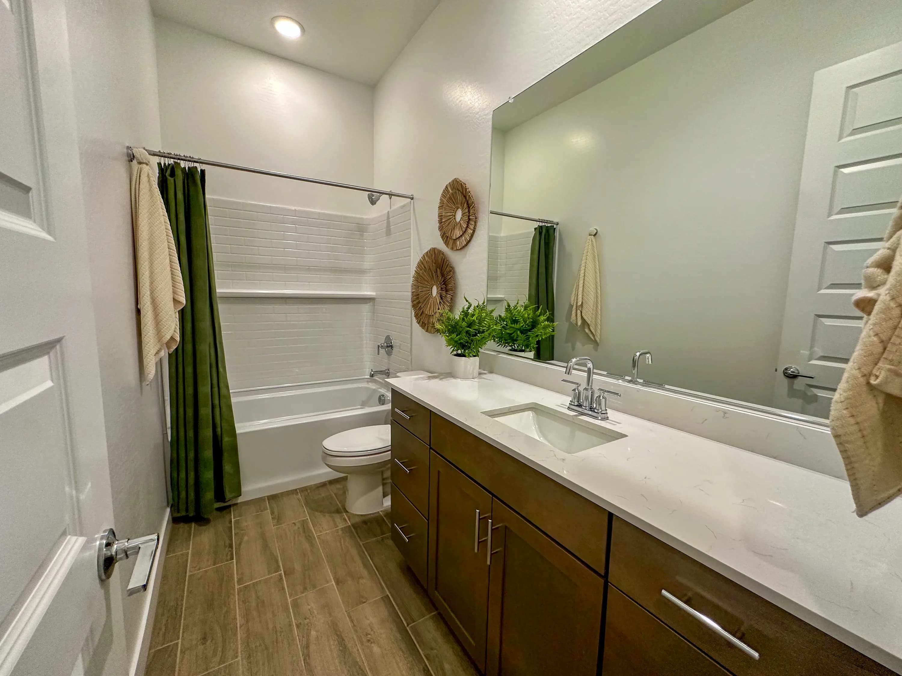 Trillium — interior