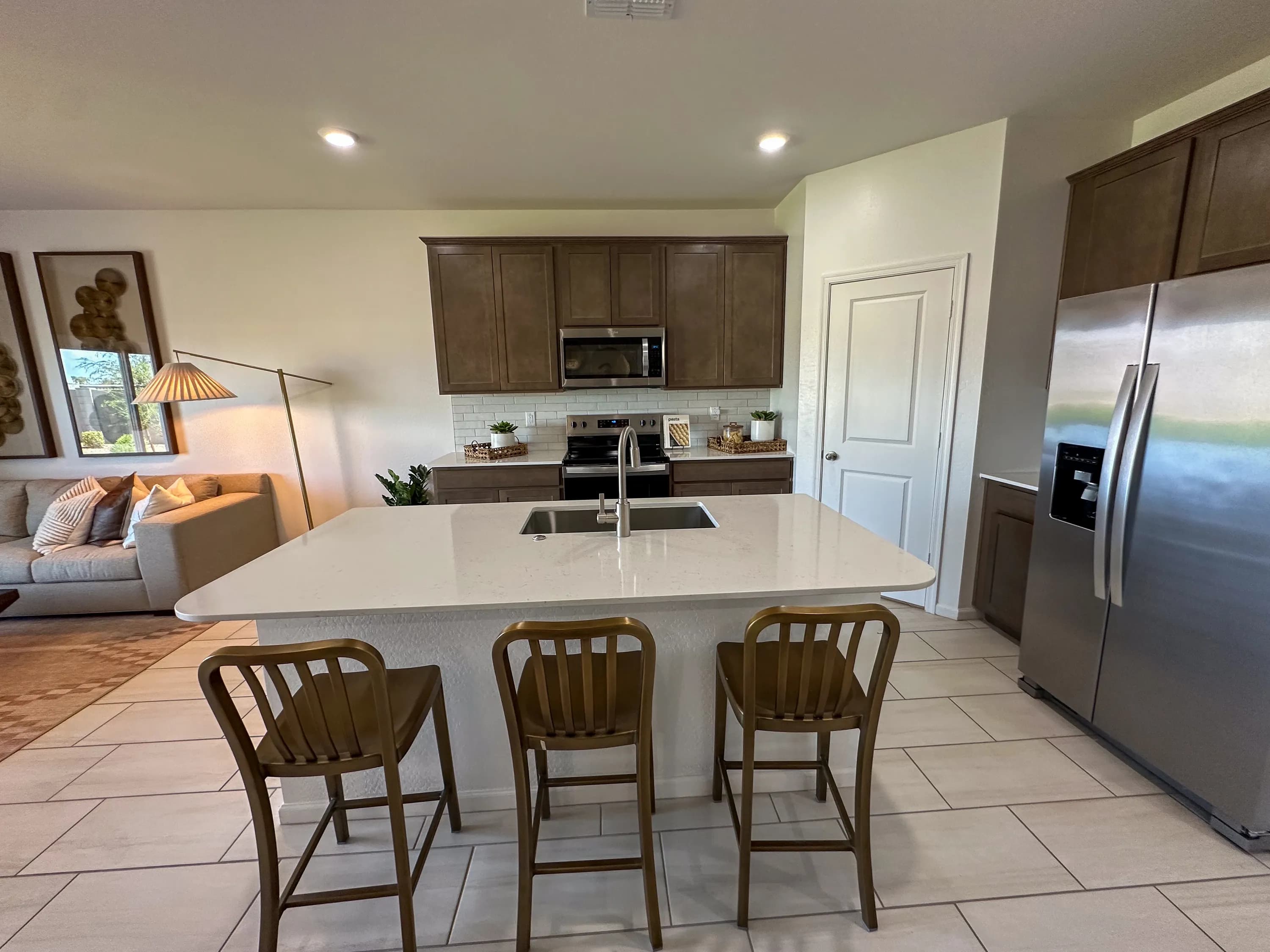 Harris — interior