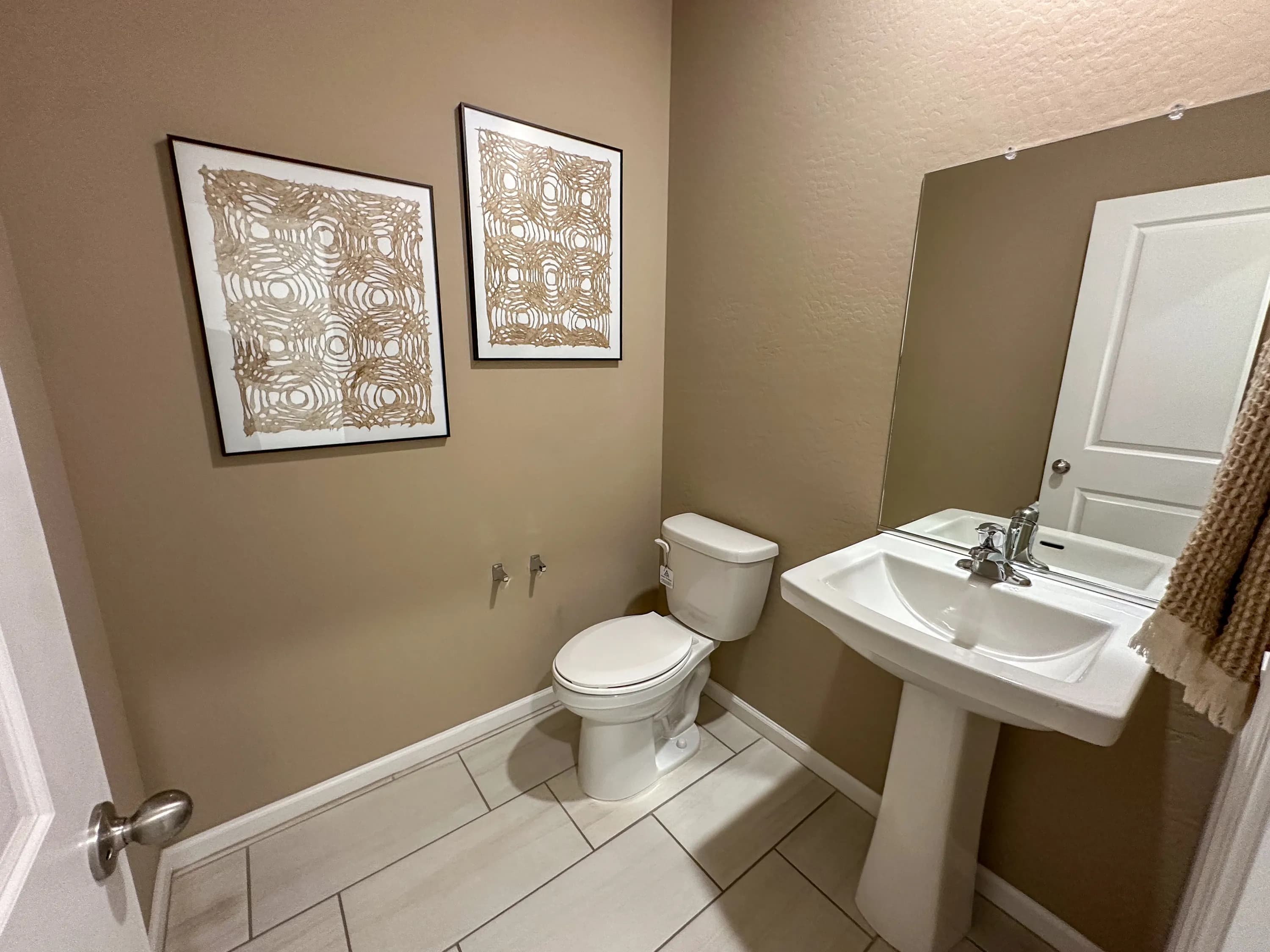 Harris — interior