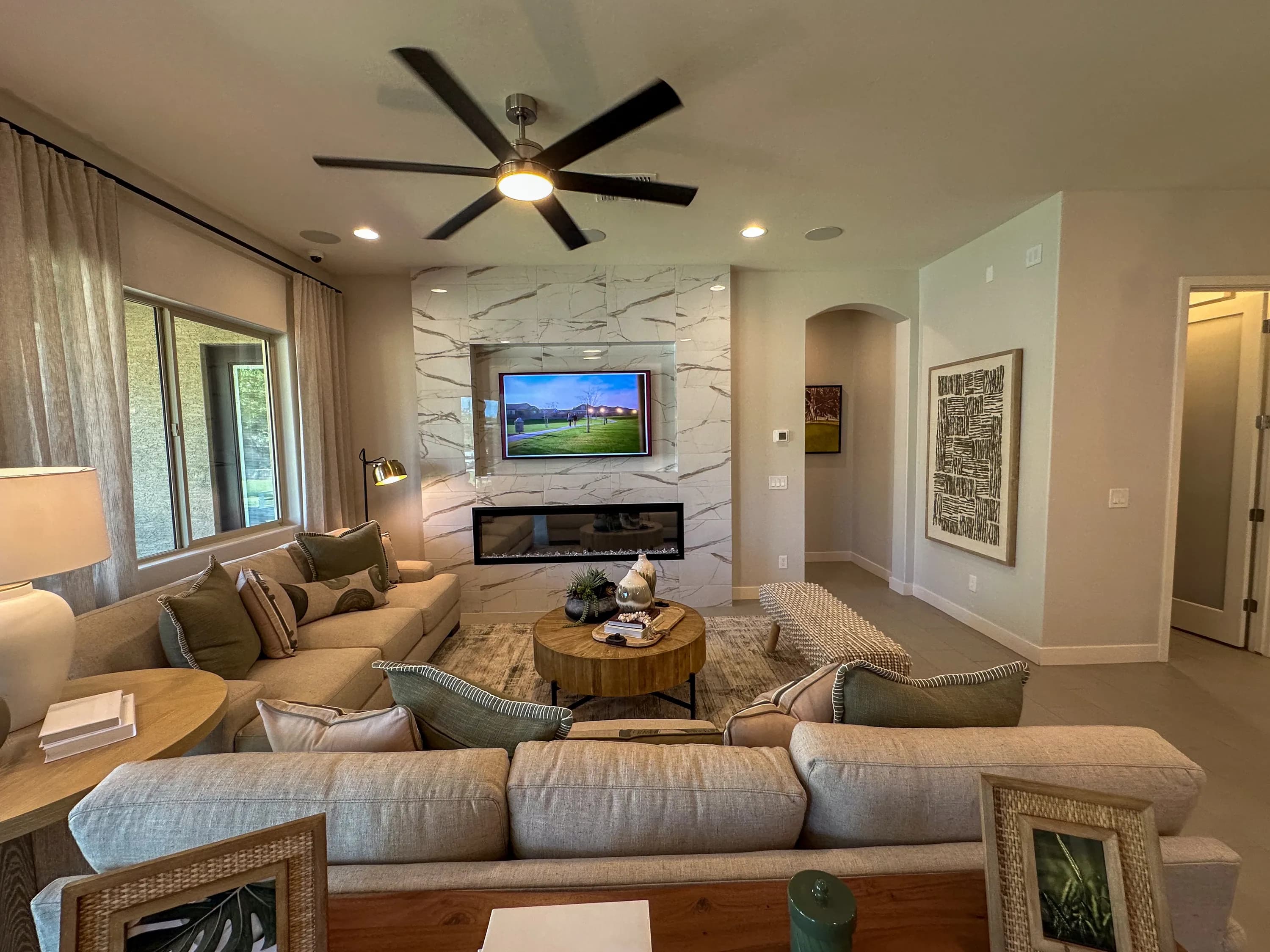 Harris Beach Super Garage w/Loft — interior