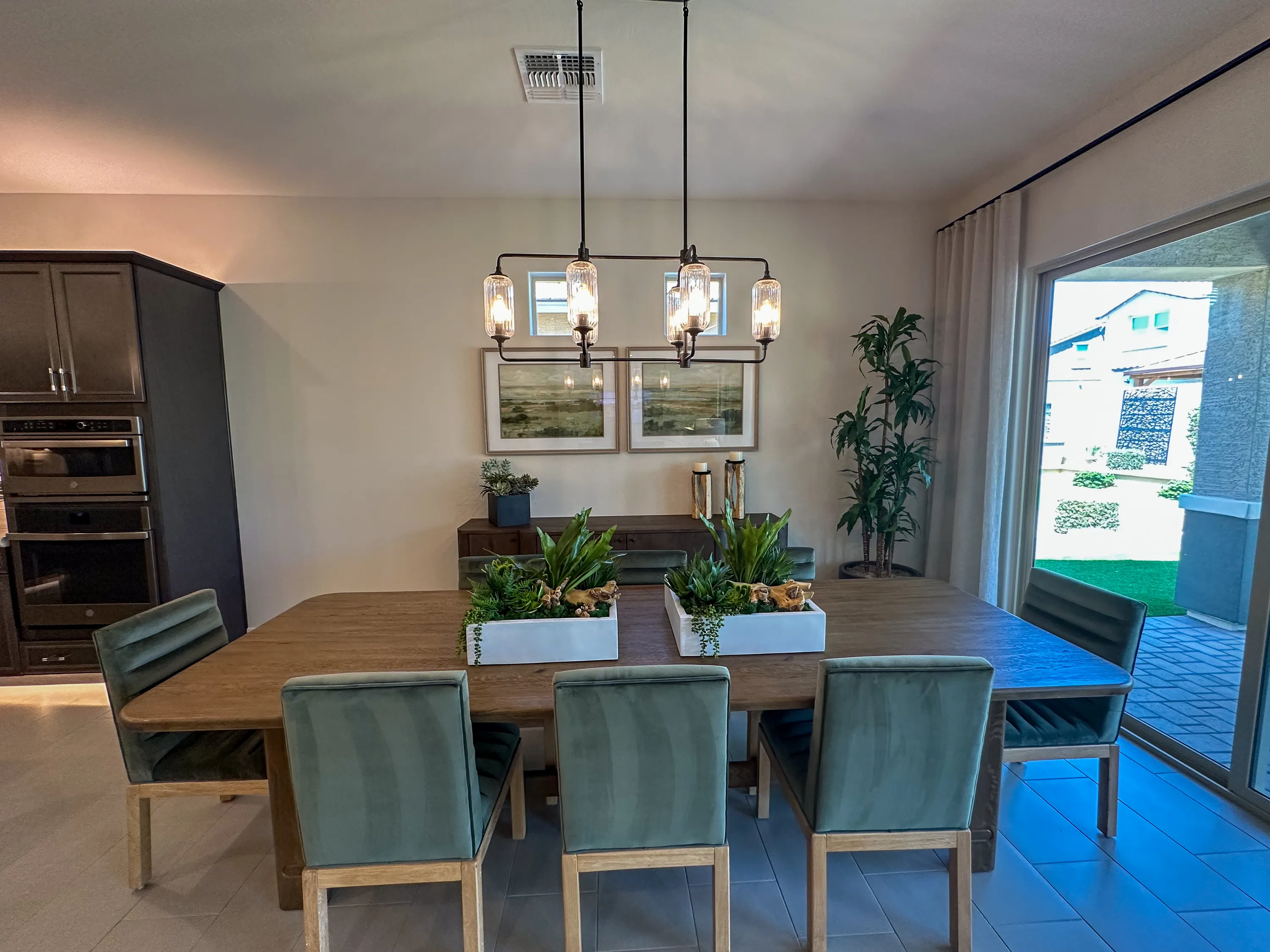 Harris Beach Super Garage w/Loft — interior