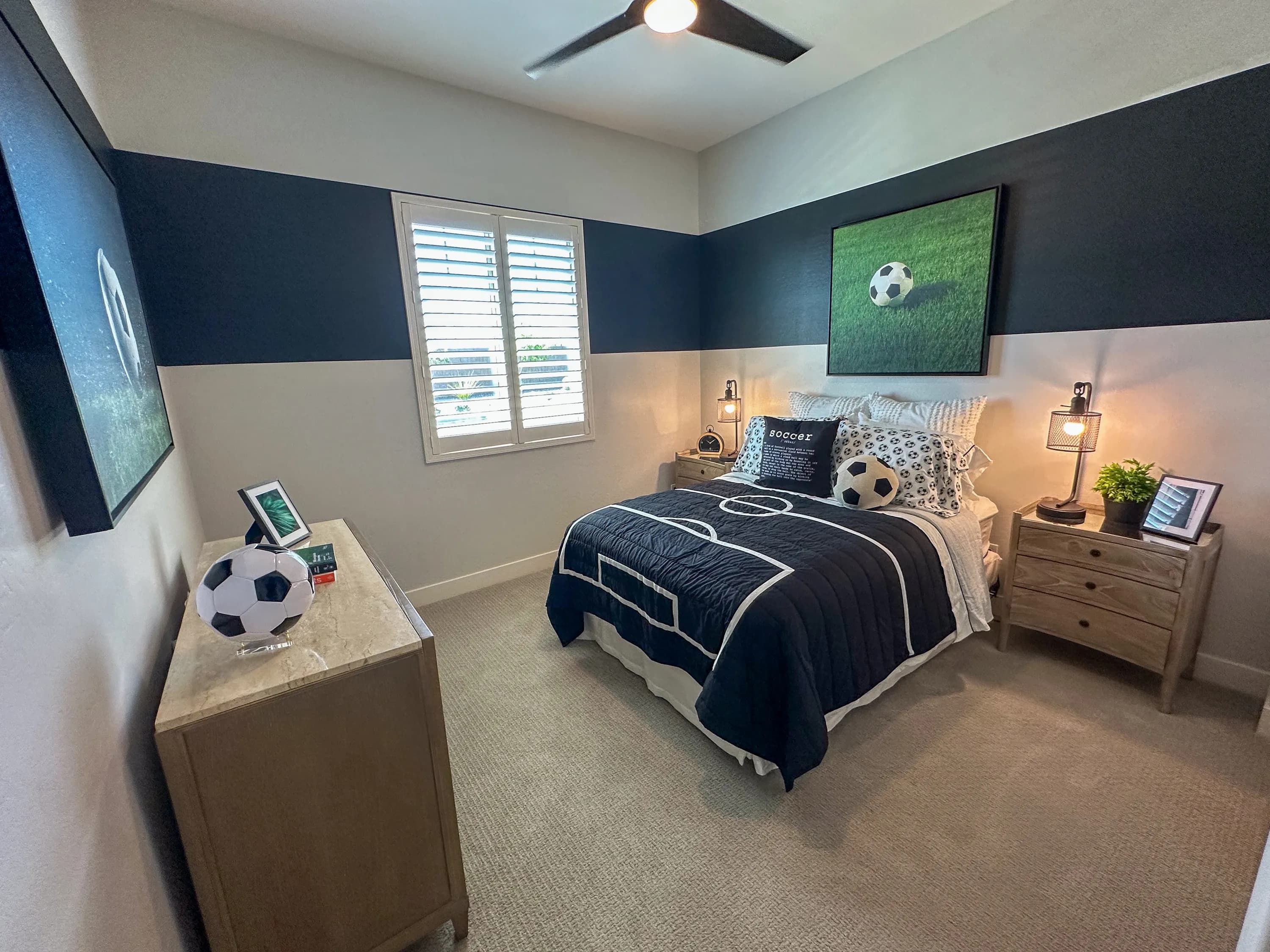 Harris Beach Super Garage w/Loft — interior