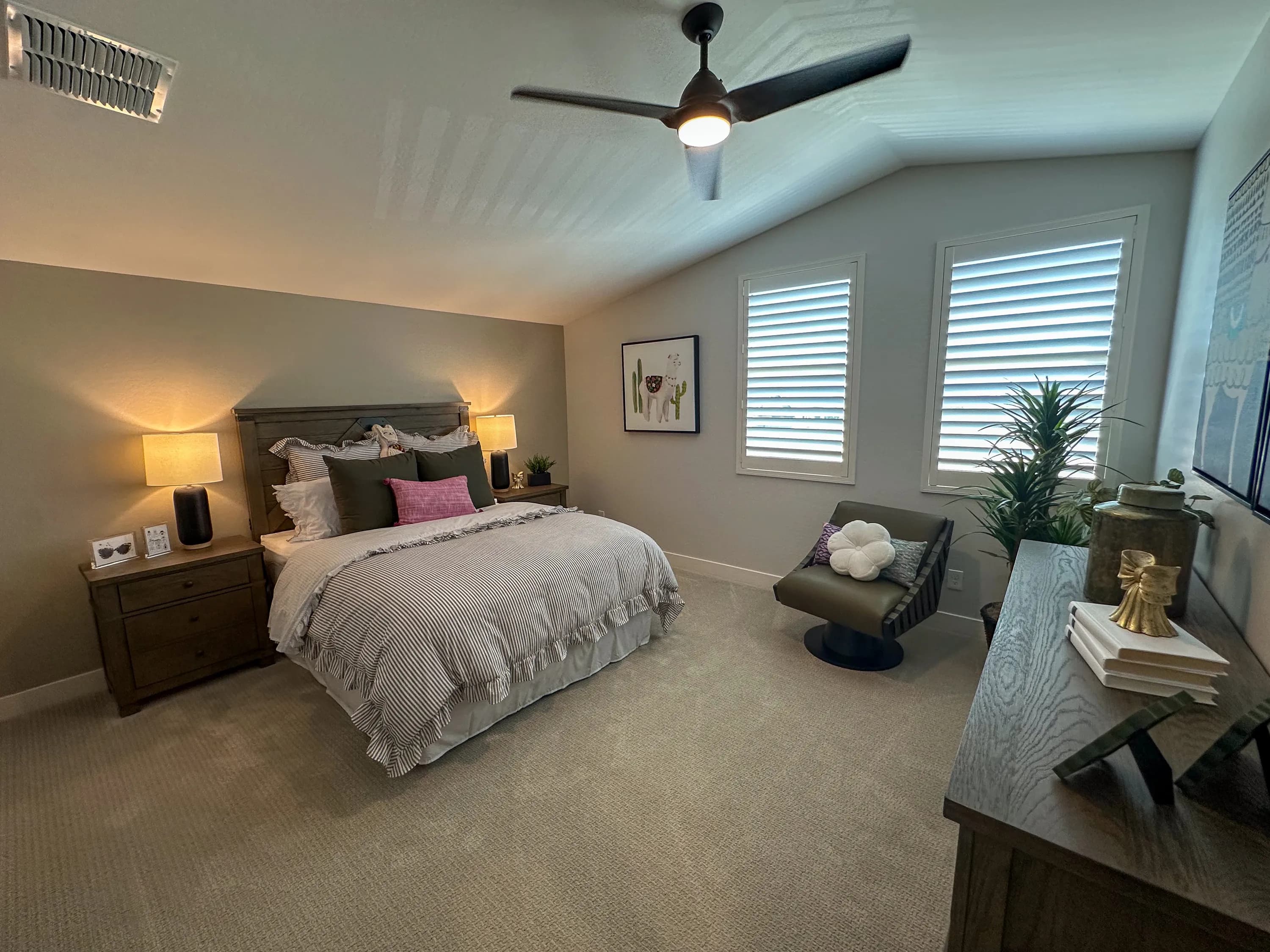 Harris Beach Super Garage w/Loft — interior