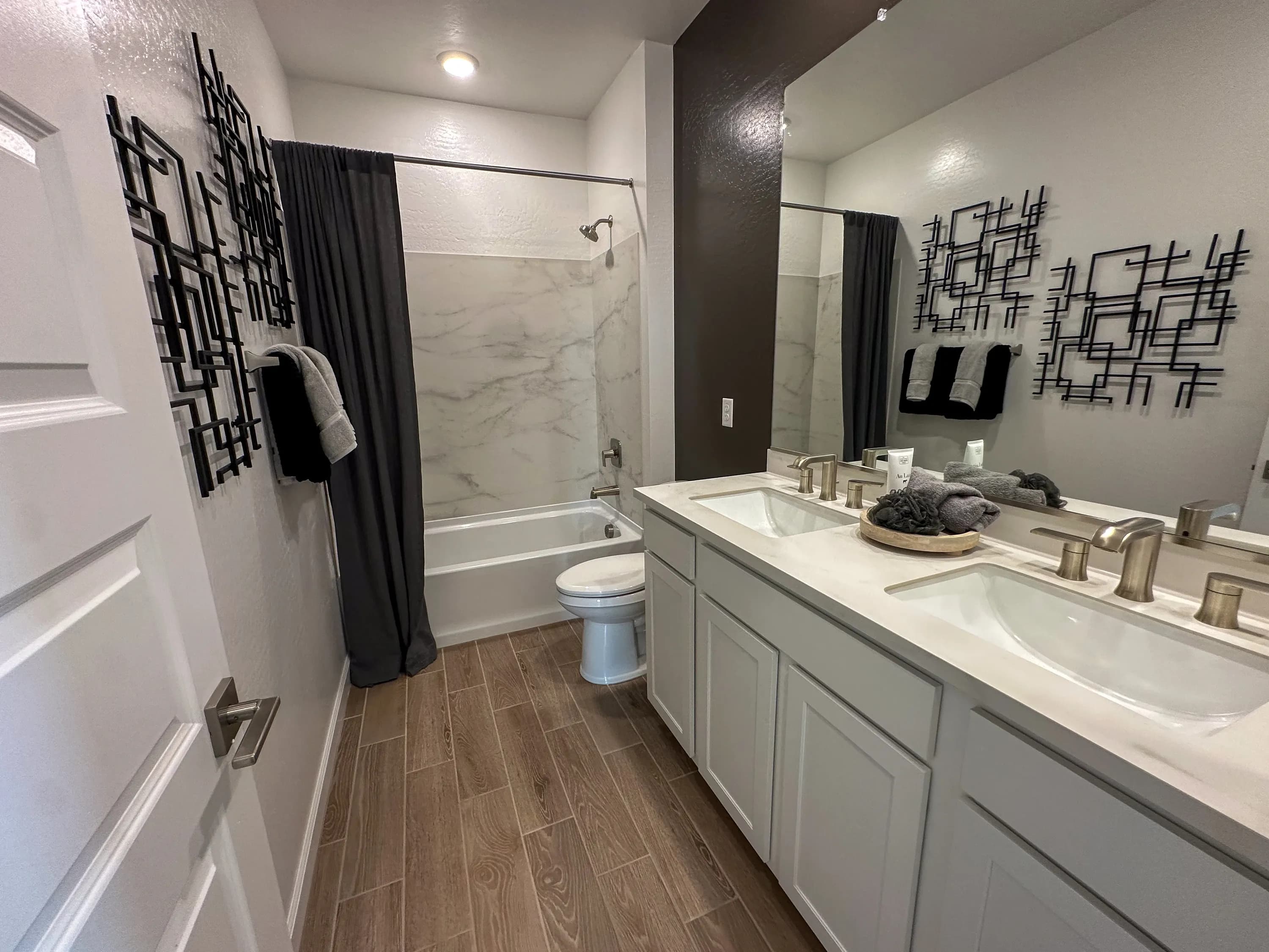 Ozark — interior