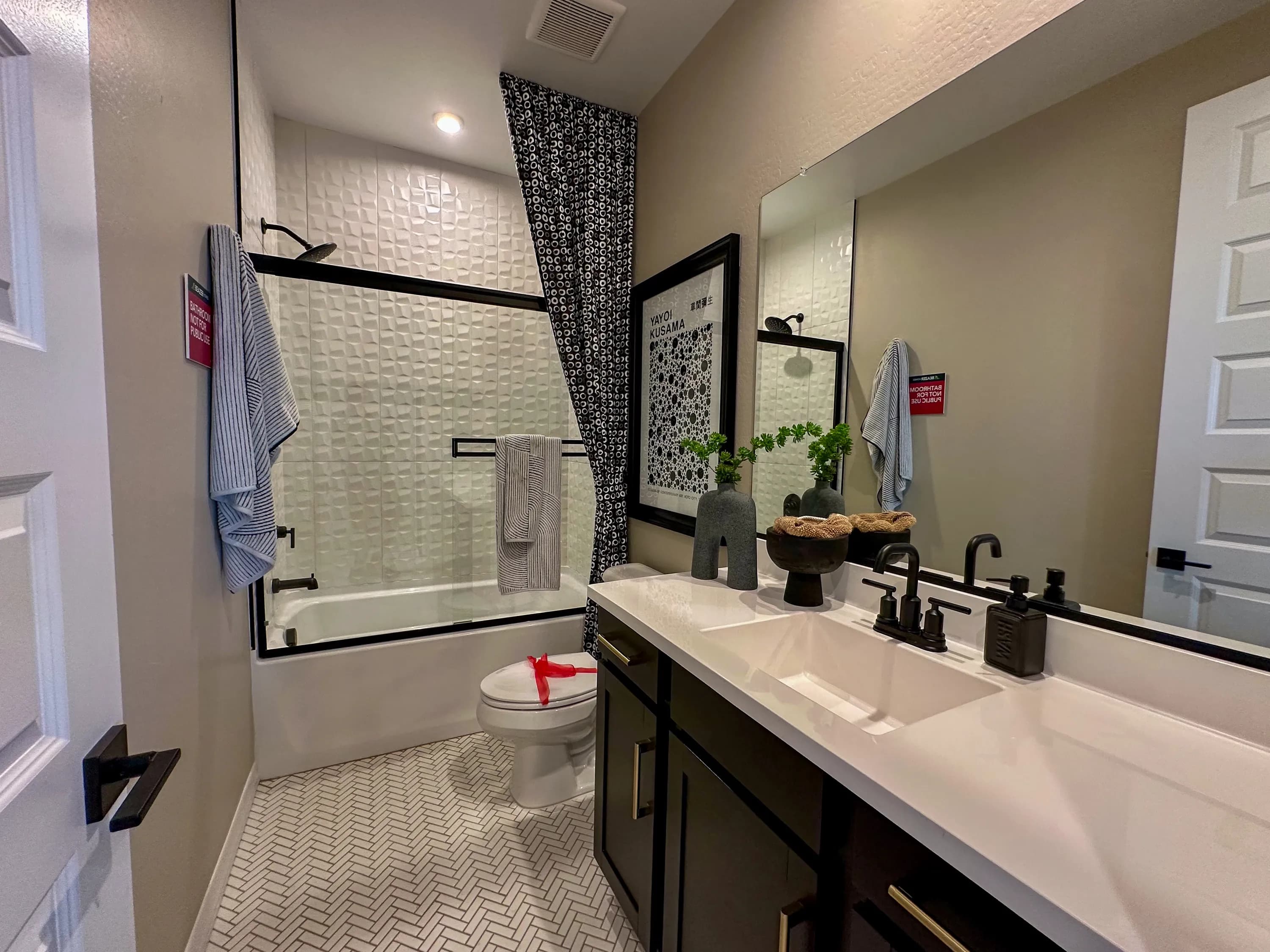 Pinehurst — interior