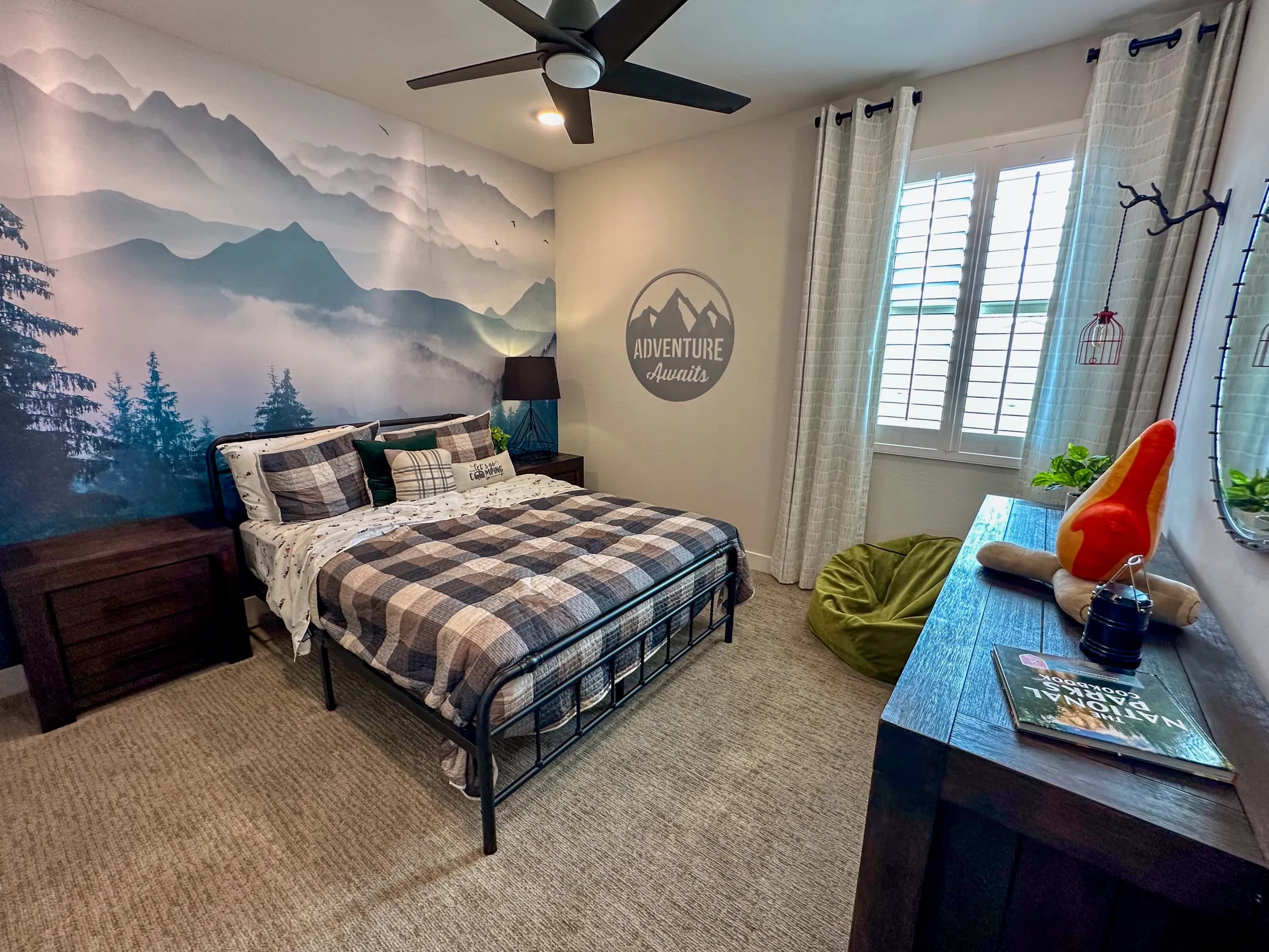 Cottonwood — interior