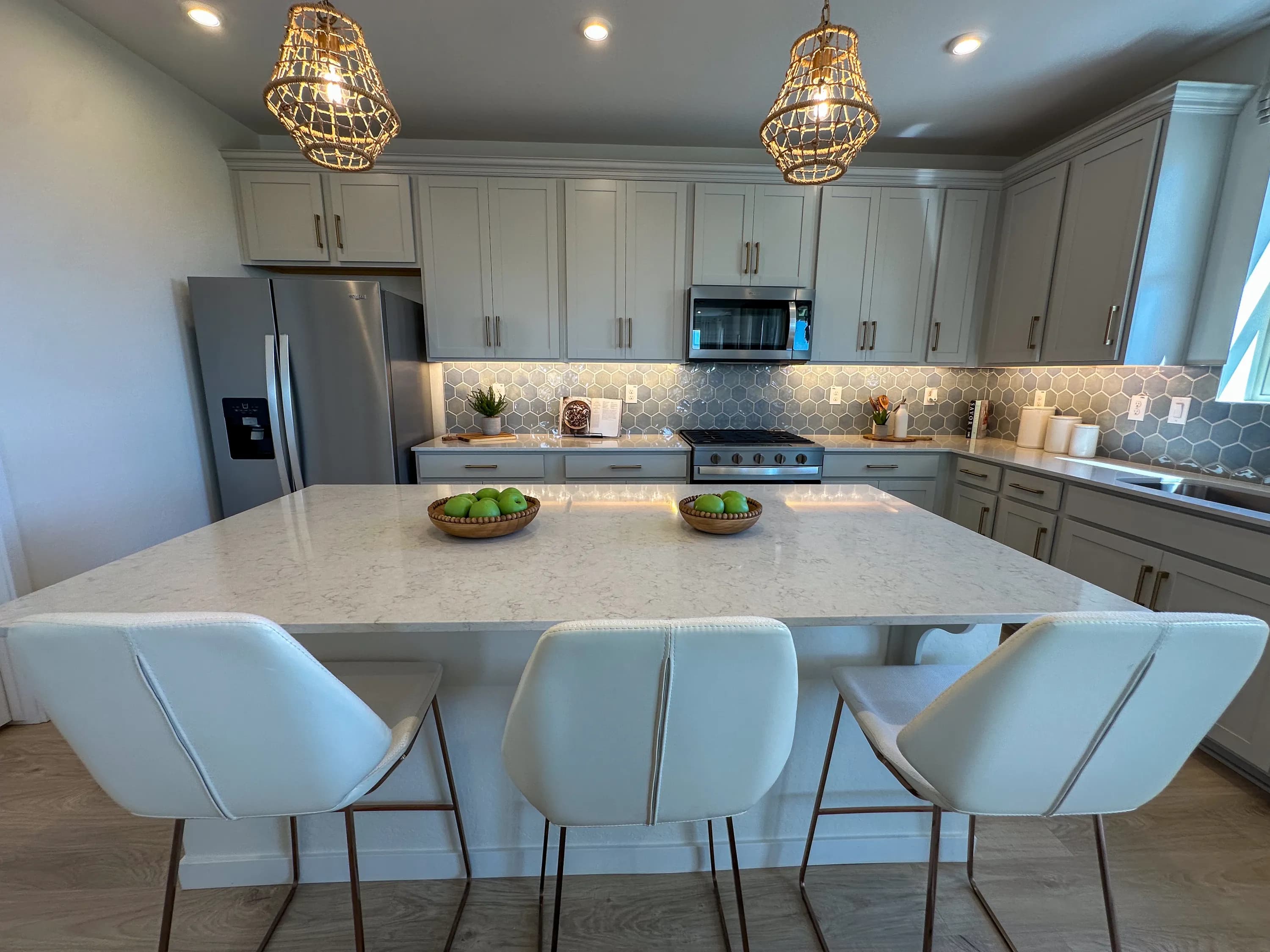 Pantano — great room