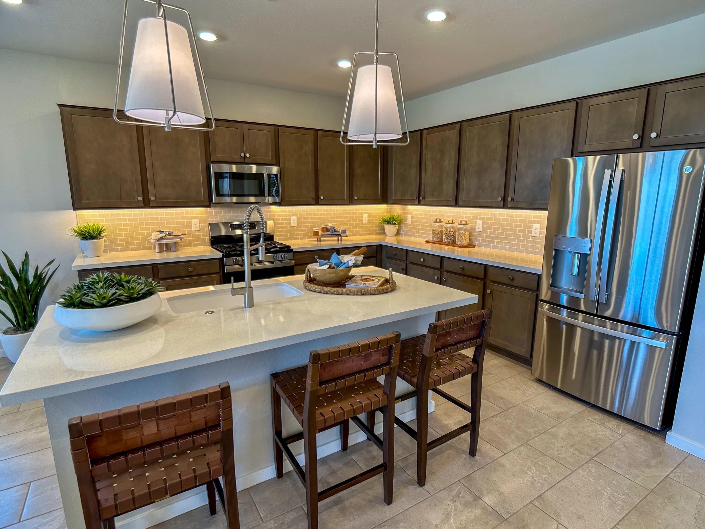 Residence 4003 by Risewell Homes at Risewell at Teravalis — photo 4 of 18