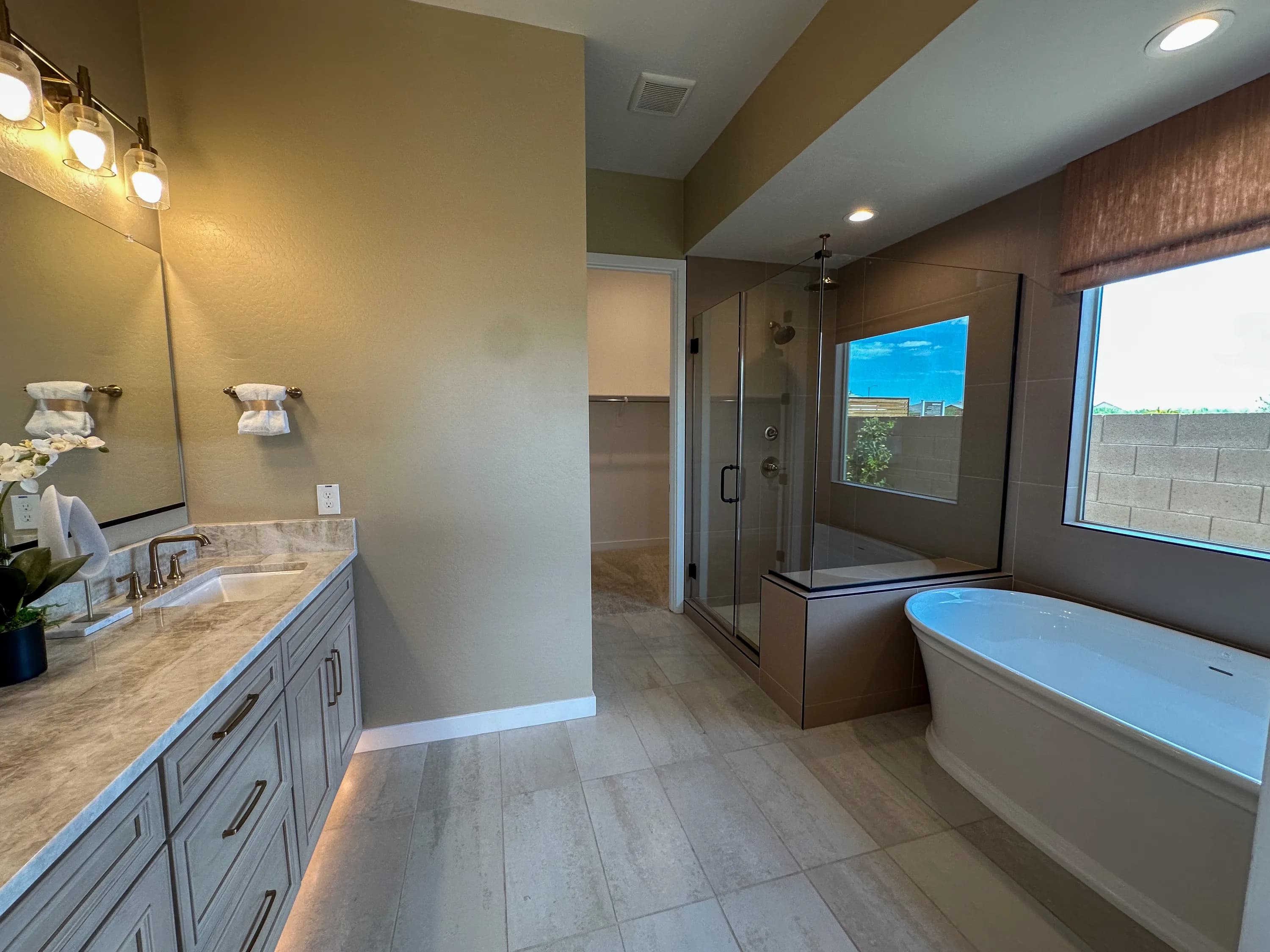 Pomona — interior