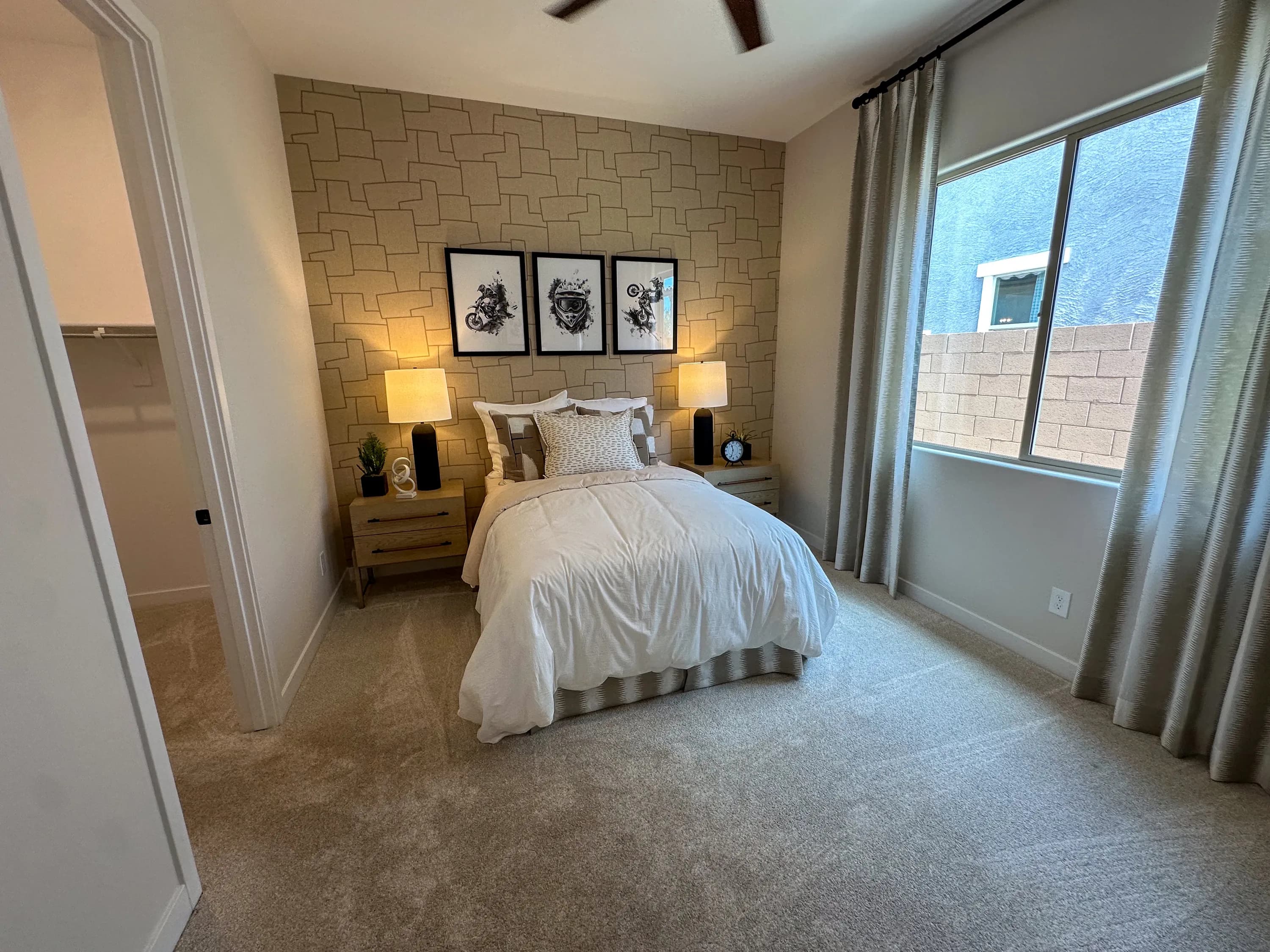 Pomona — interior