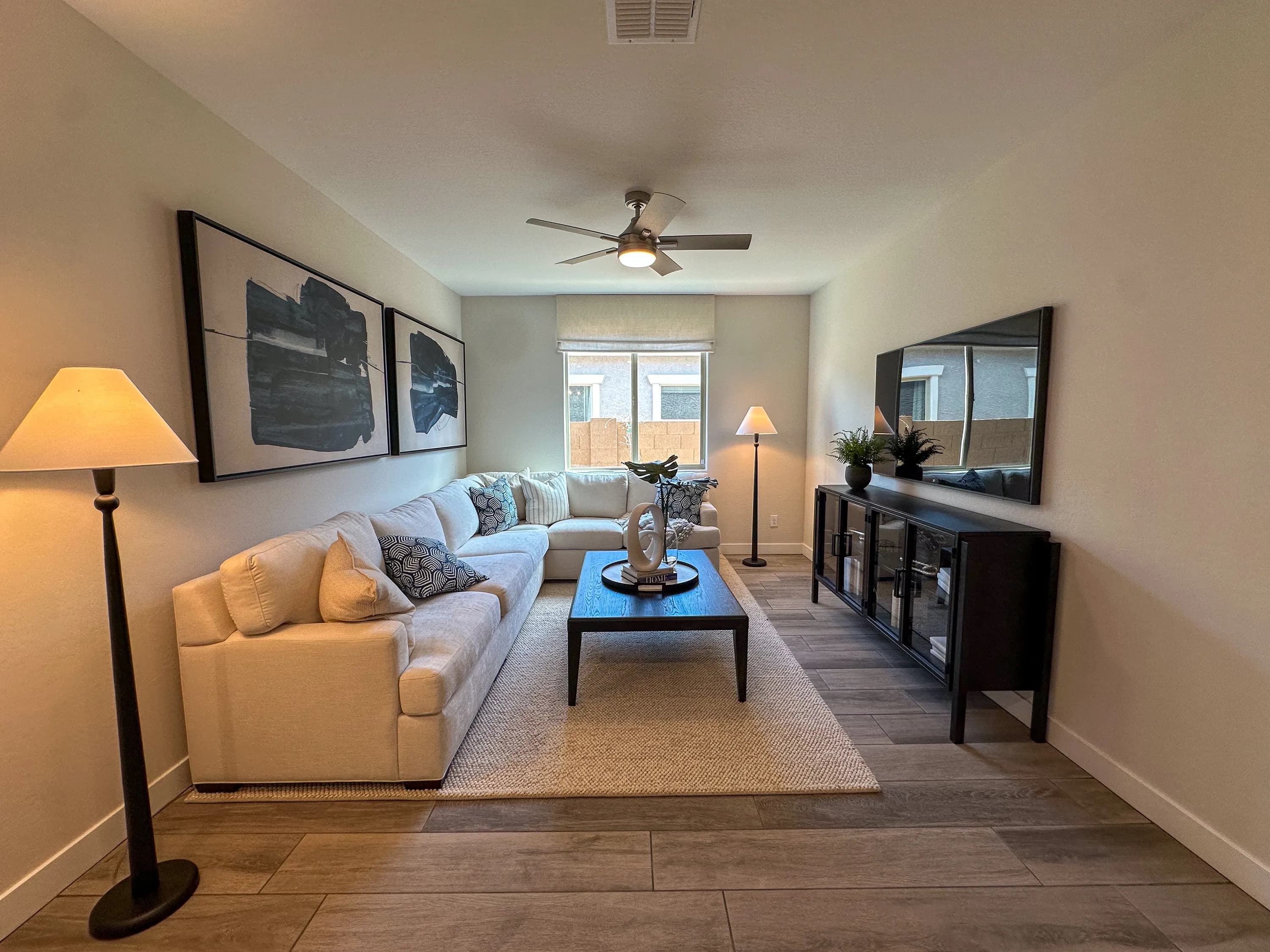Deacon — interior