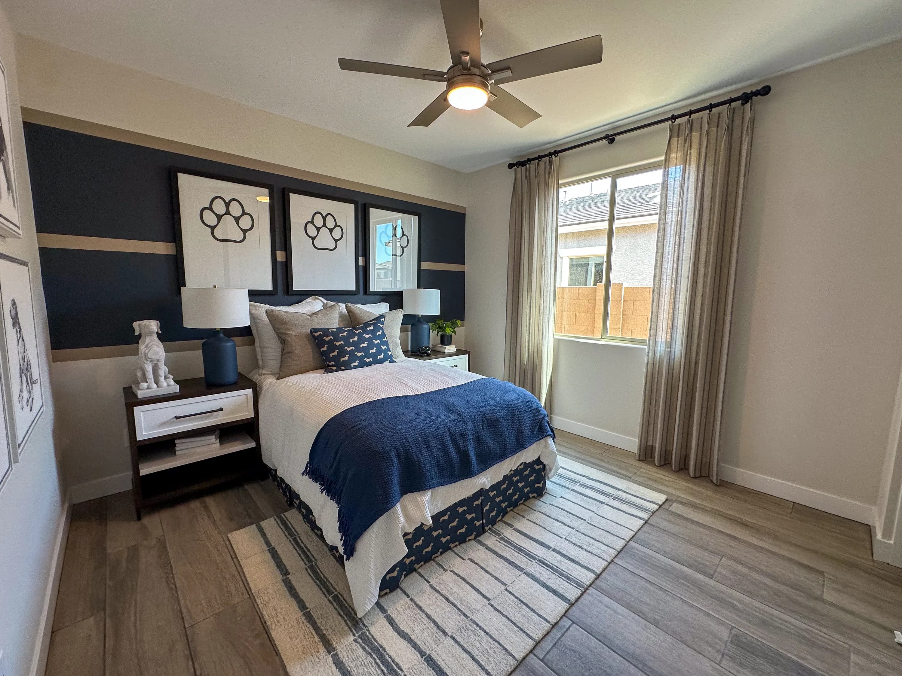Deacon — interior