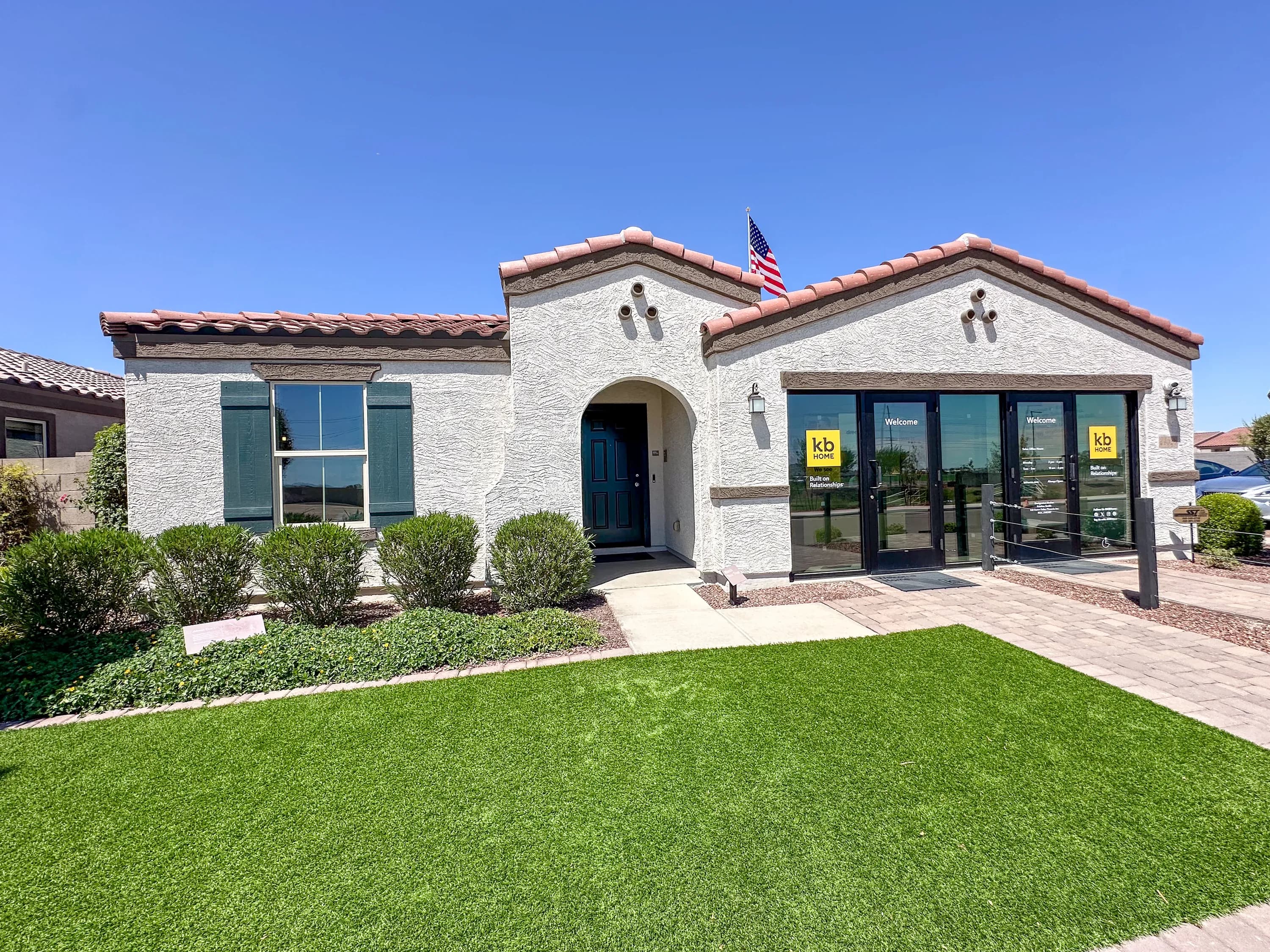Plan 1718 — front exterior