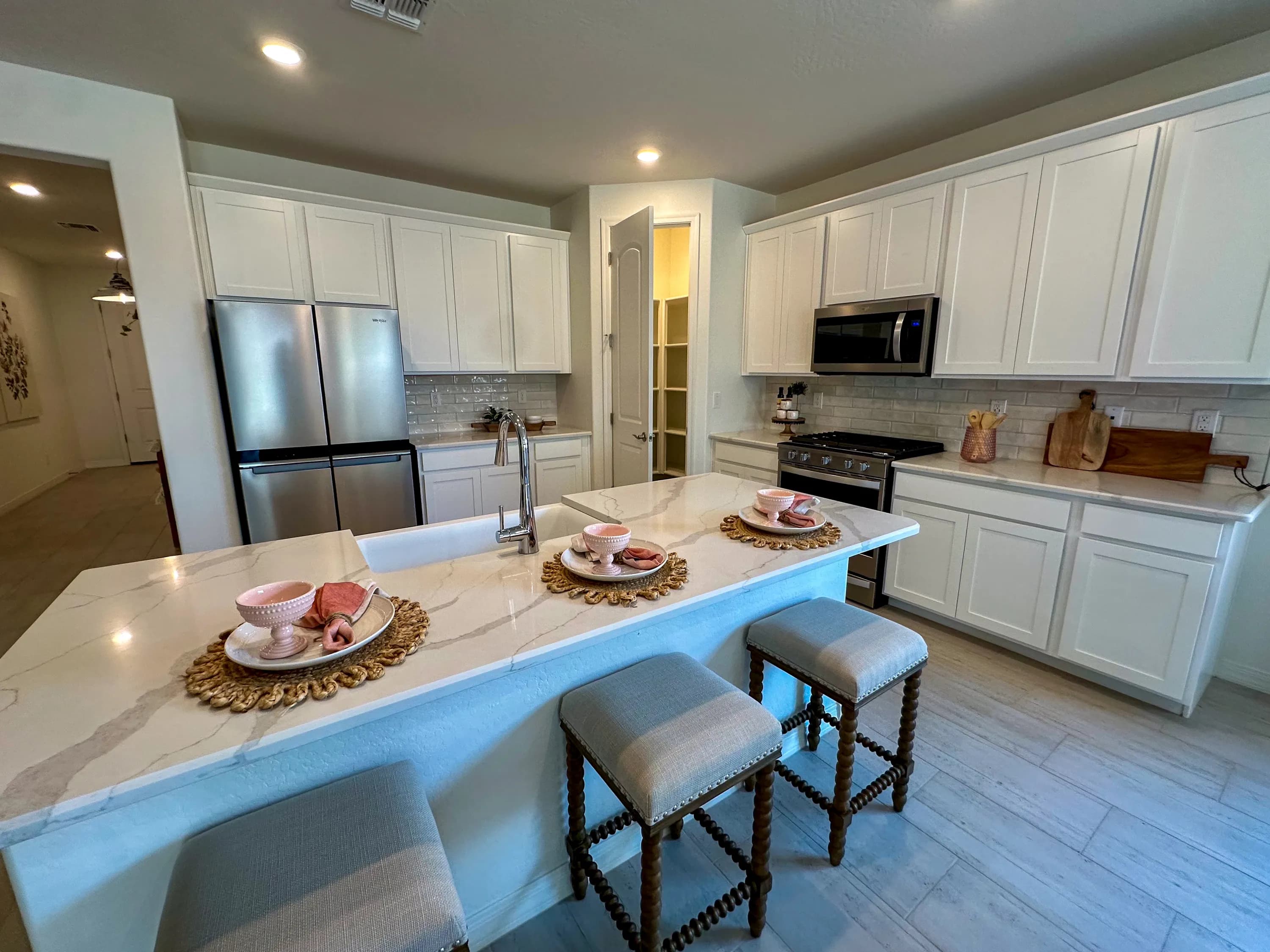 Plan 2188 by KB Home at Enclaves at Sonrisa — photo 4 of 15