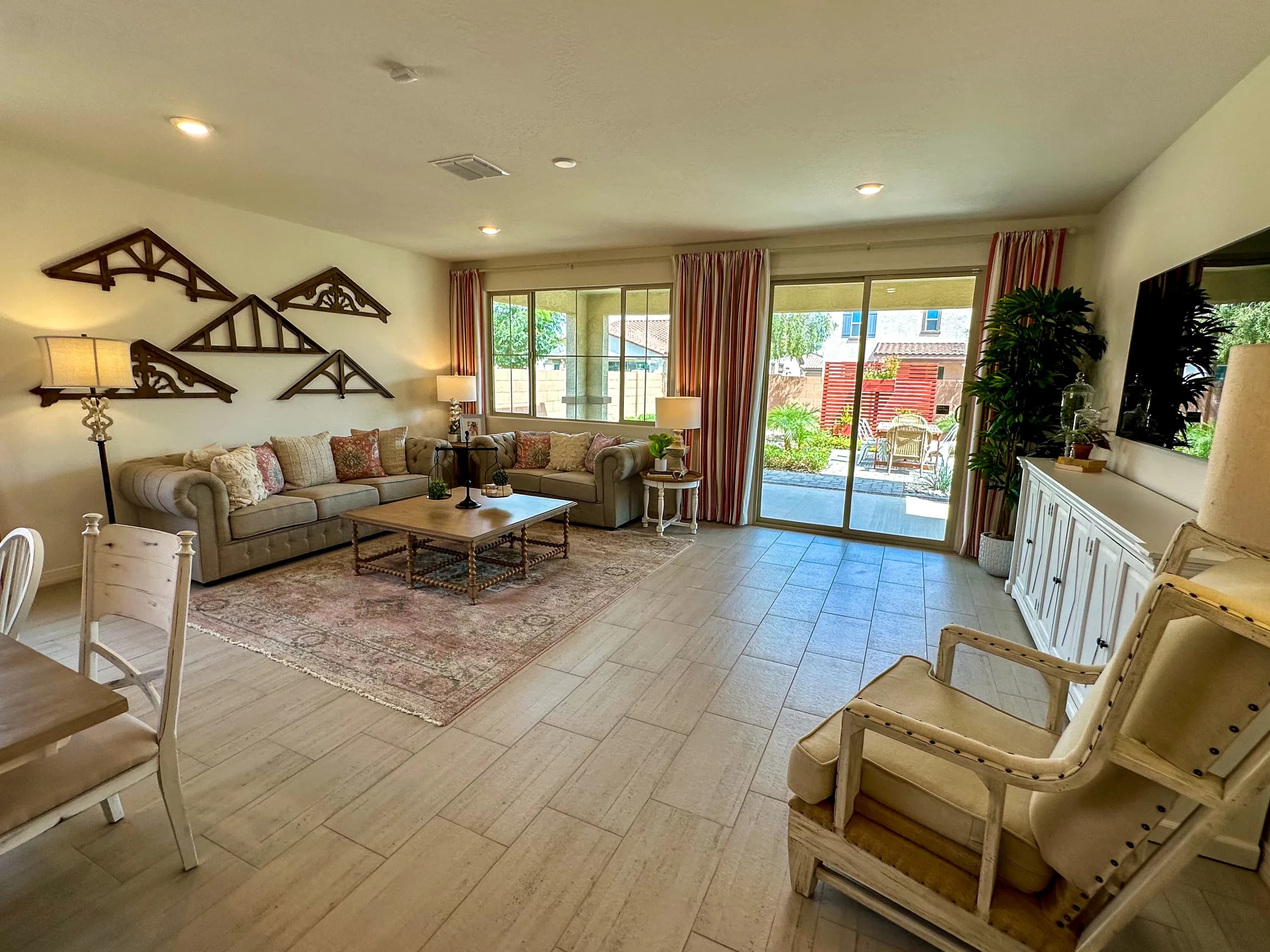 Plan 2188 by KB Home at Enclaves at Sonrisa — photo 5 of 15