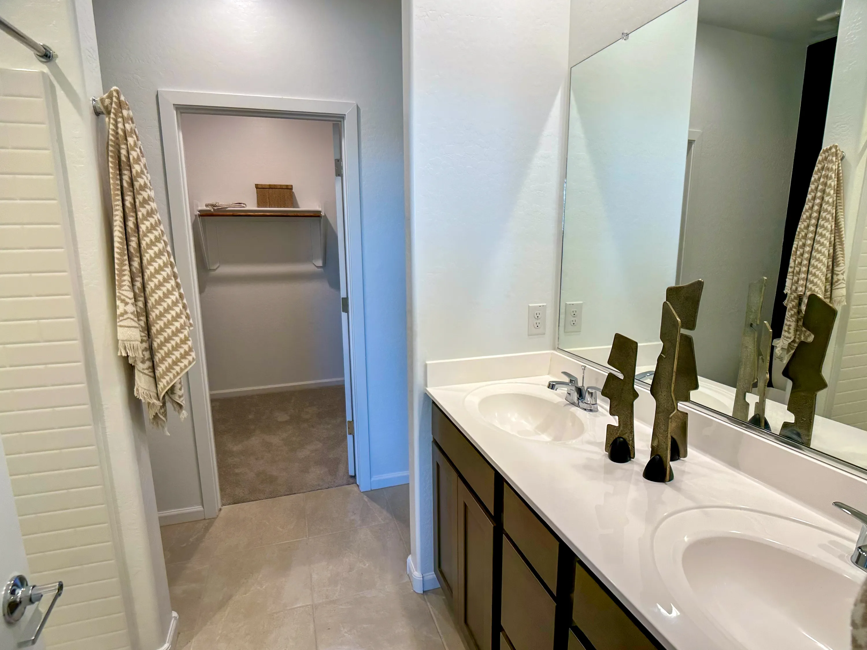 Hadley by Lennar at Summit at Teravalis — photo 8 of 15