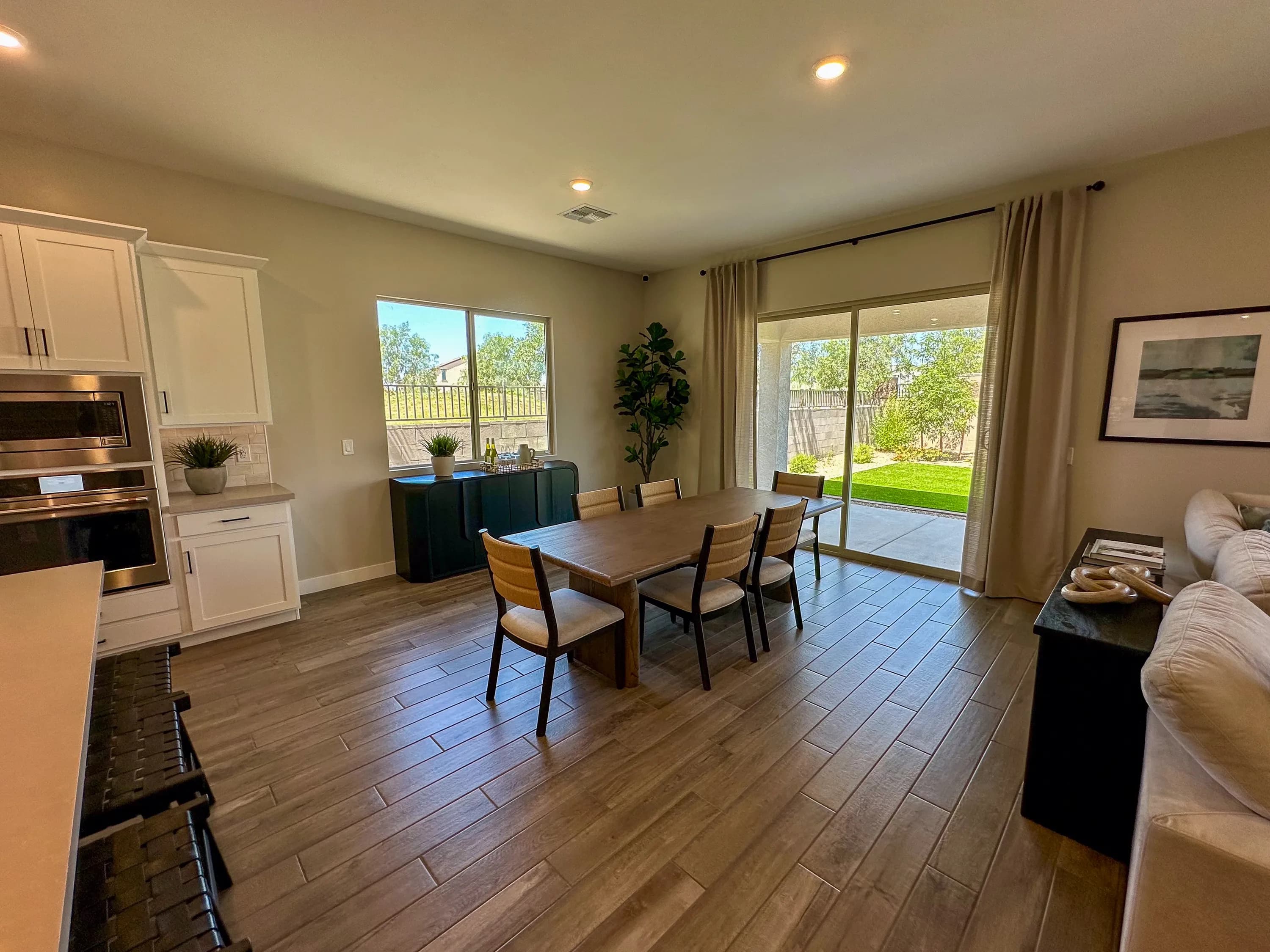 Plan 4504 by Risewell Homes at Frontera — photo 3 of 19