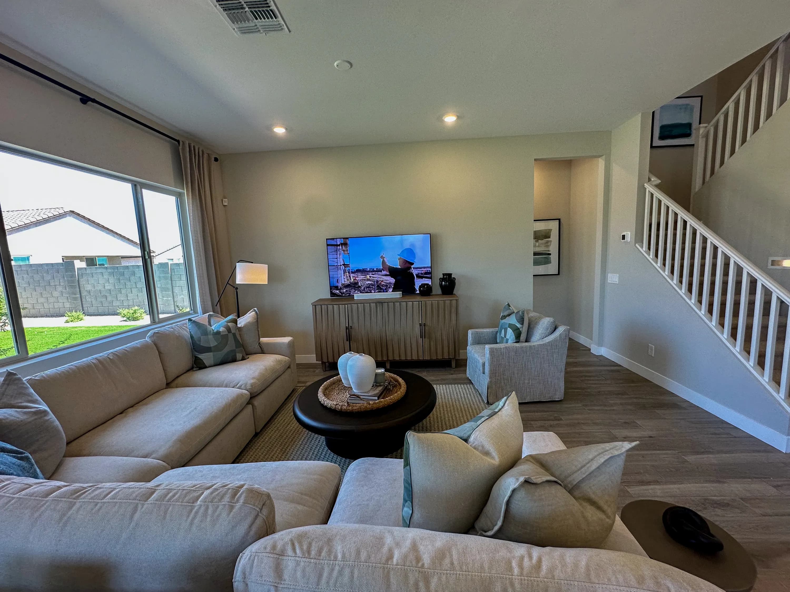 Plan 4504 by Risewell Homes at Frontera — photo 4 of 19