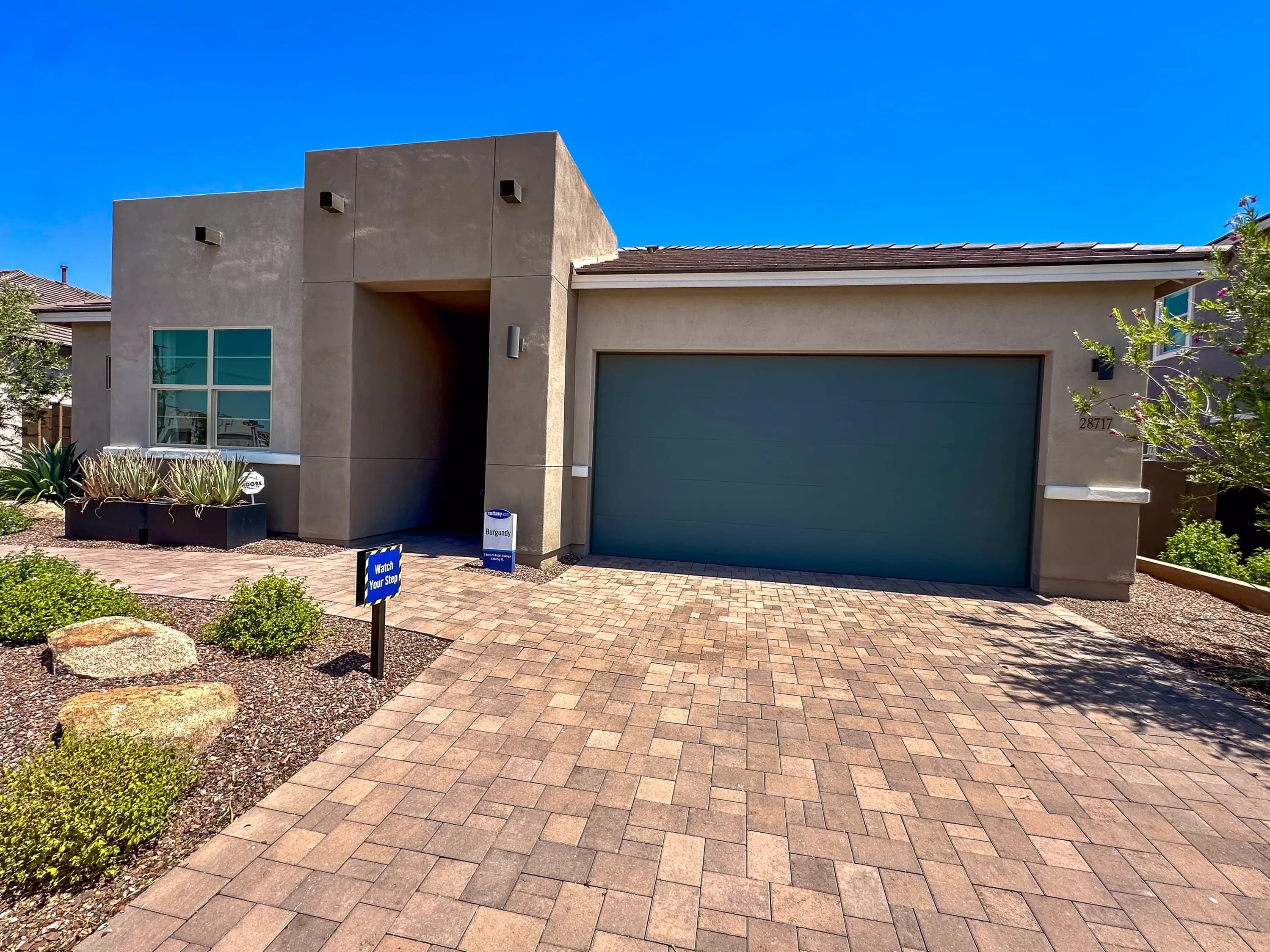 Burgundy — front exterior