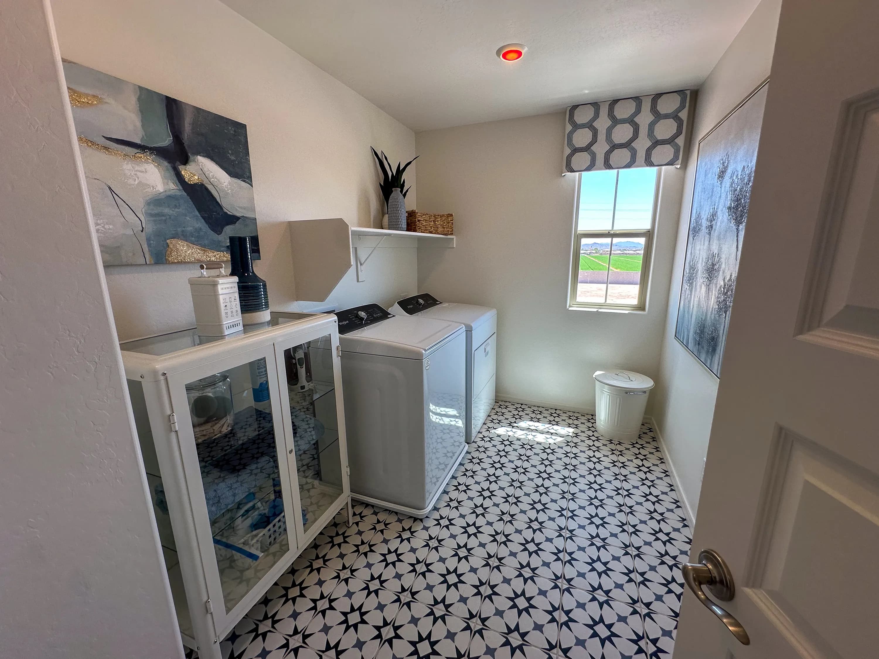 Plan 2636 — interior