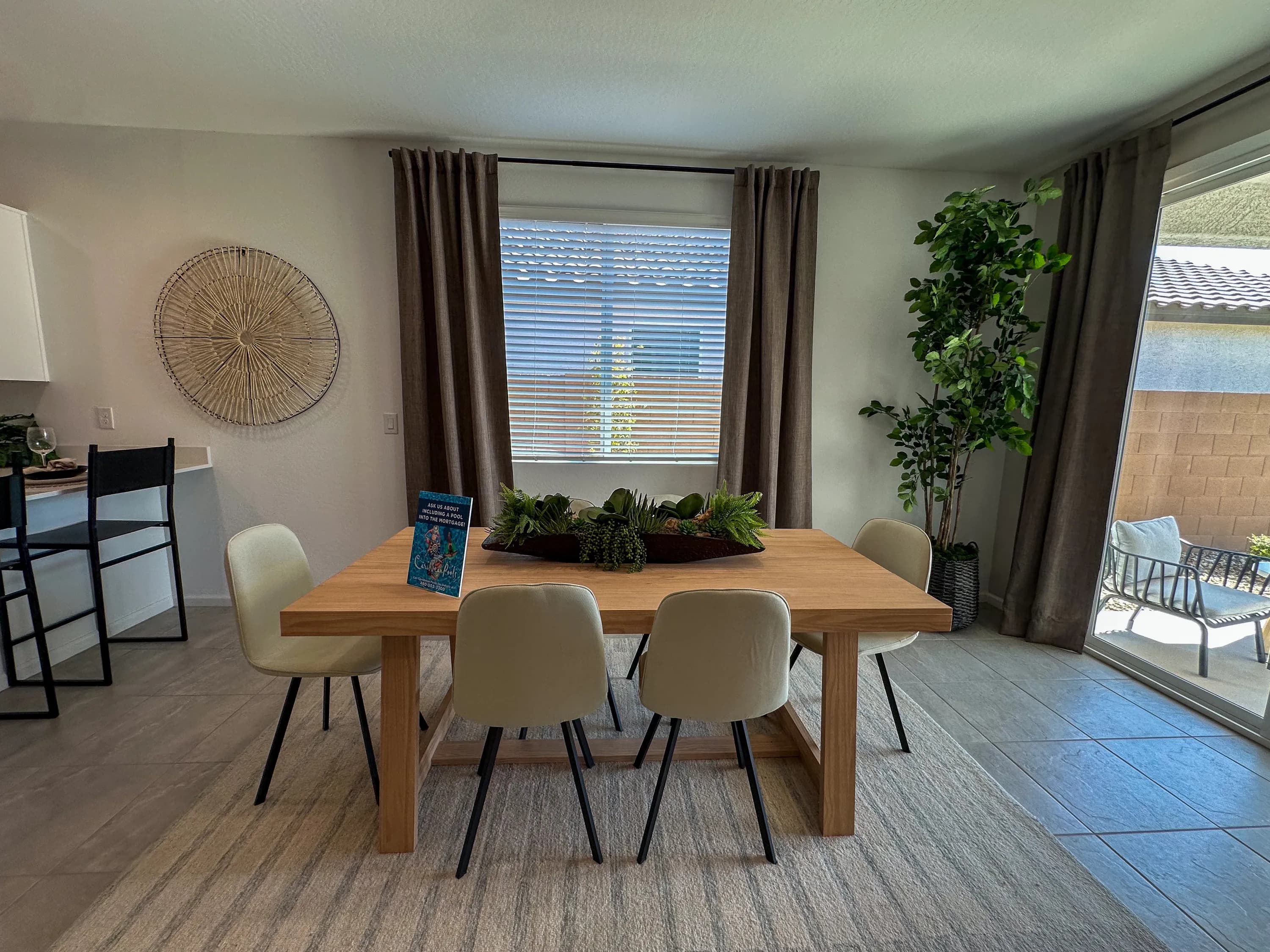 Coronado — interior