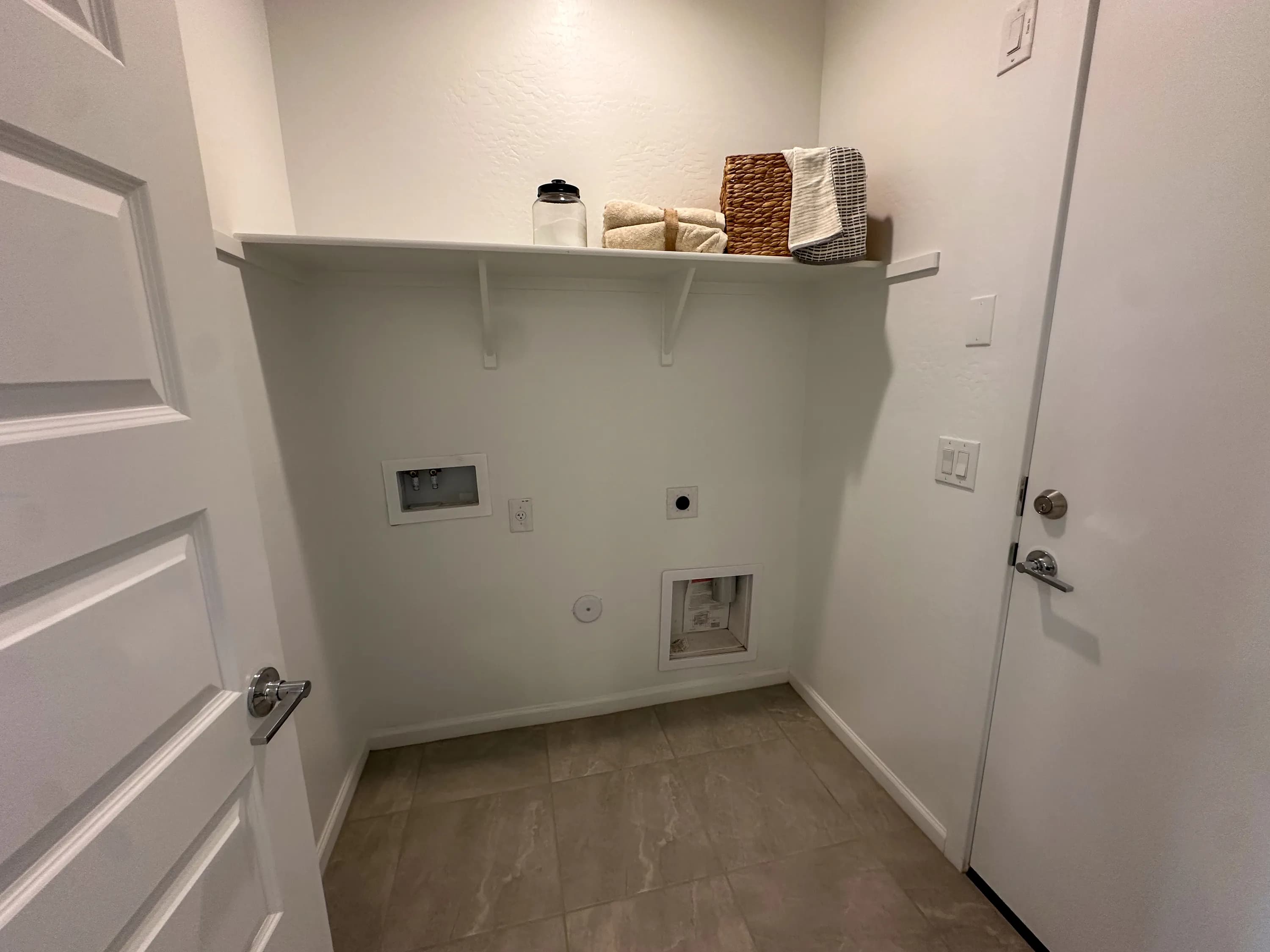 Coronado — interior