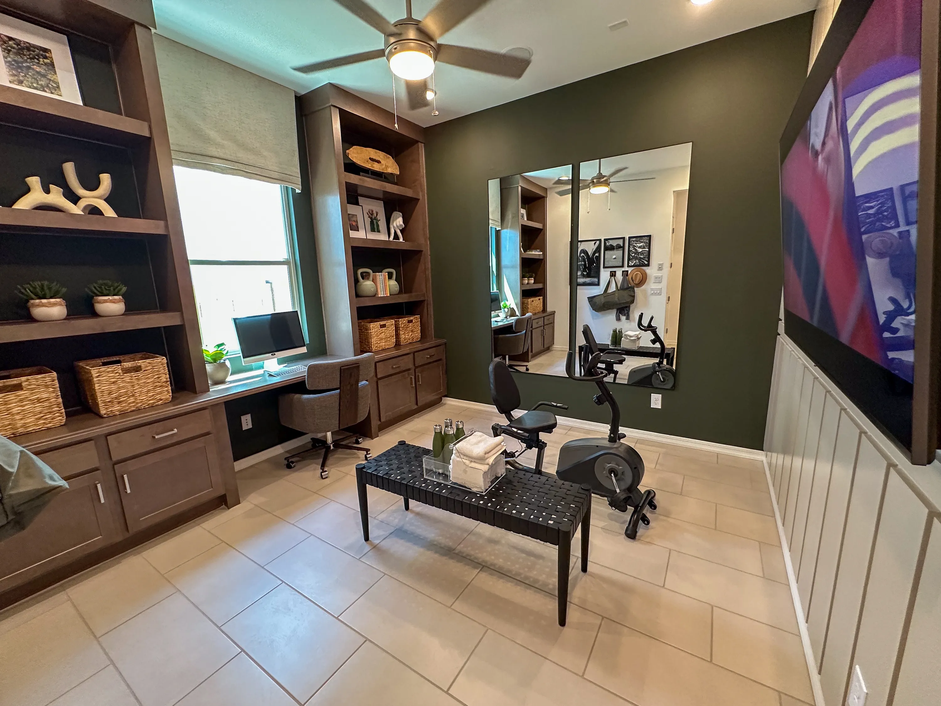 Ginger — interior