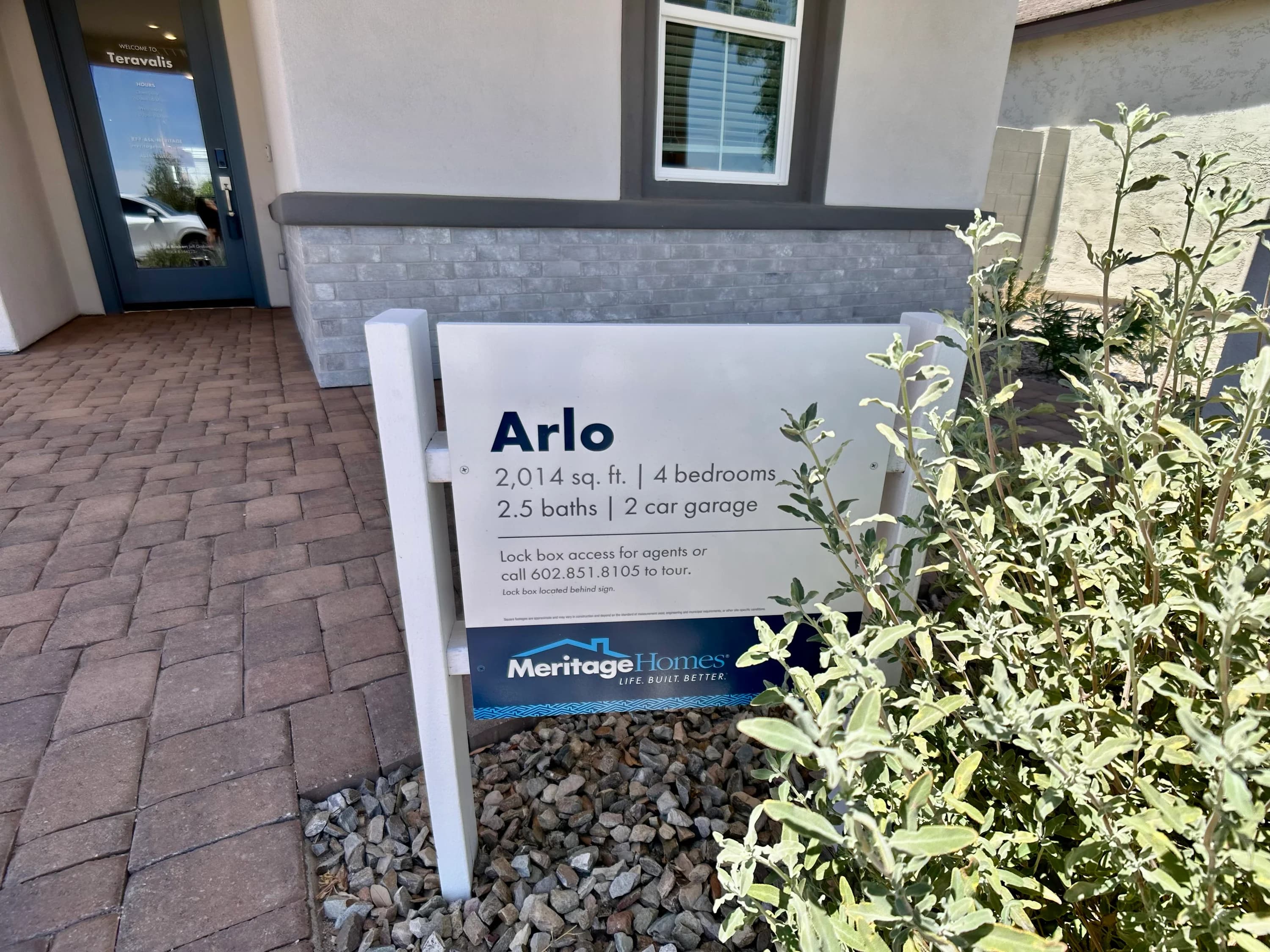 Arlo