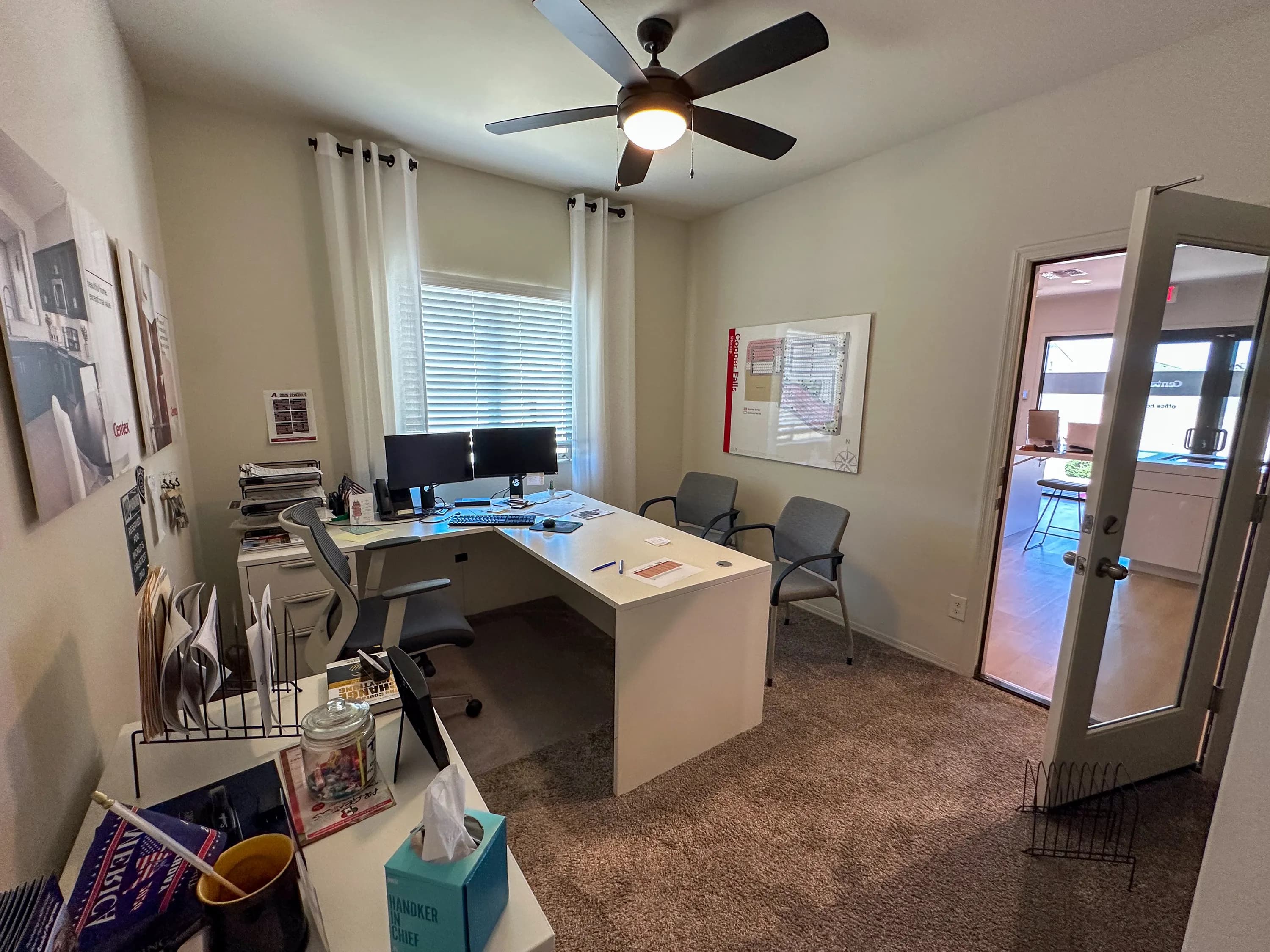 Lantana — interior